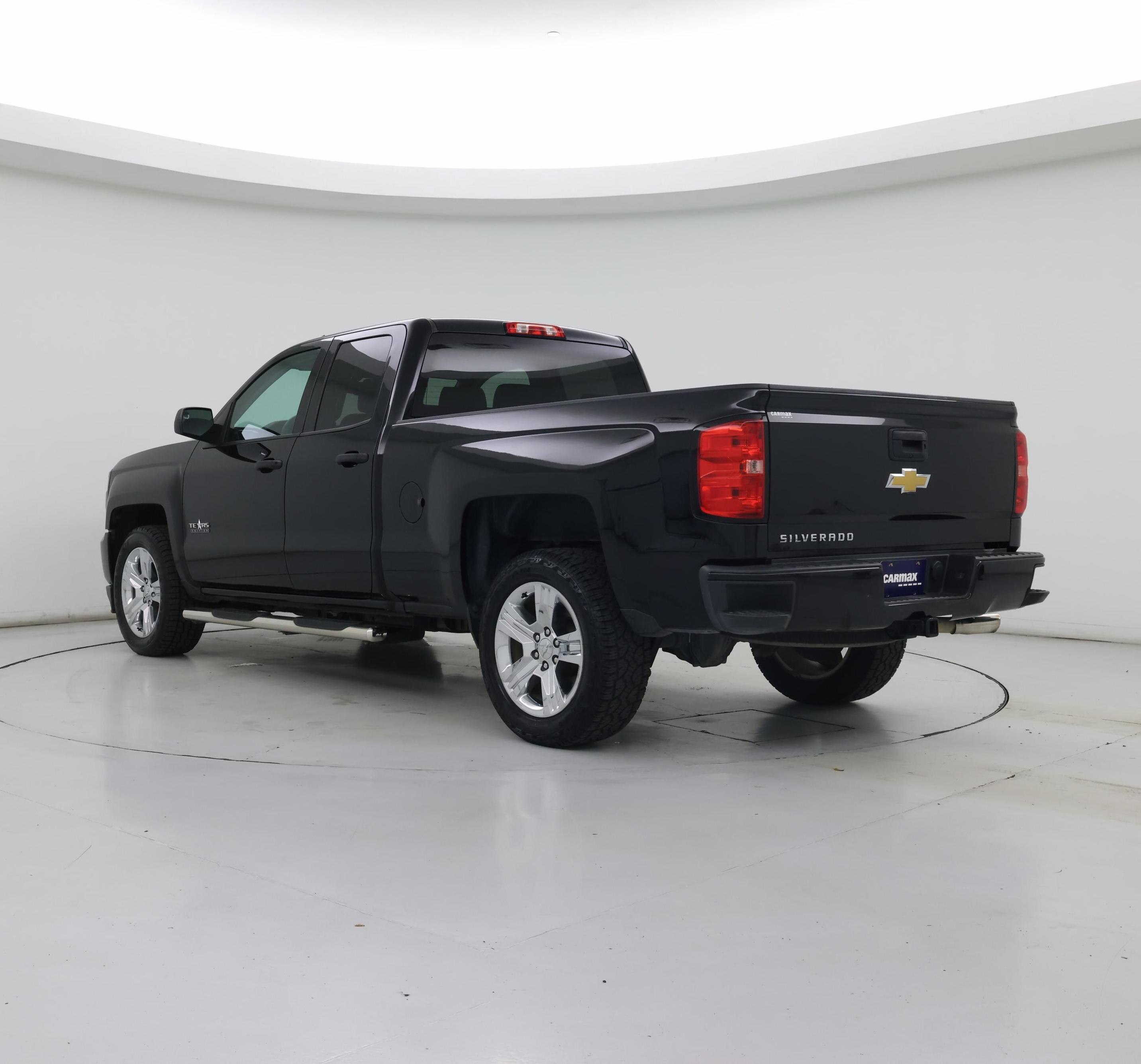 Thumbnail: 2018 Chevrolet Silverado 1500 - 2