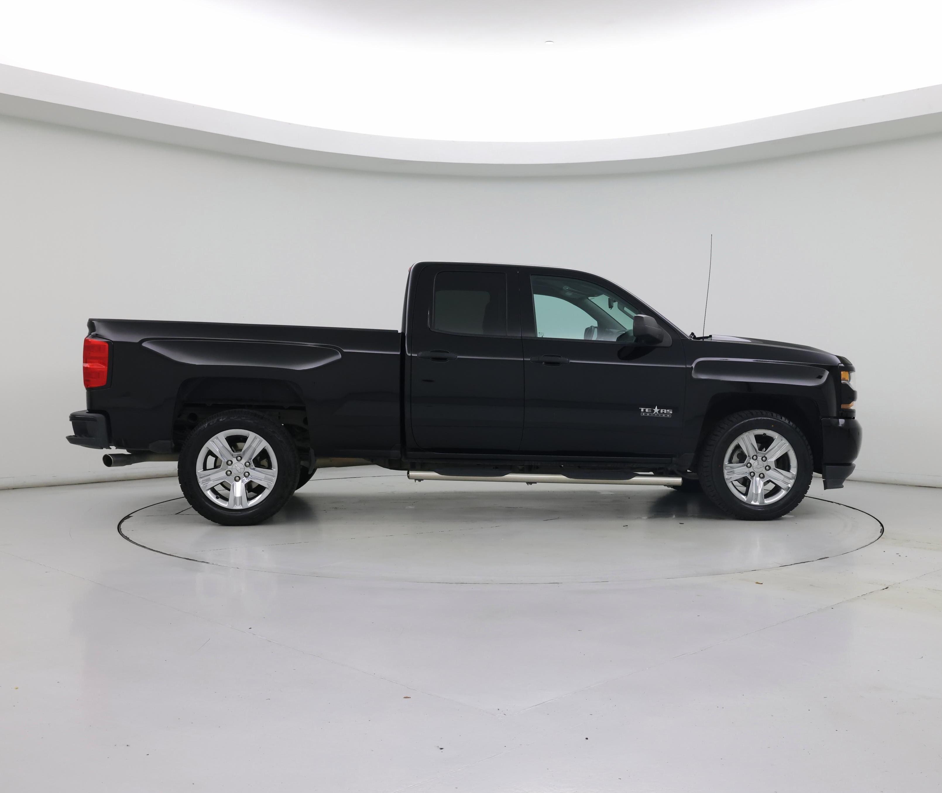 Thumbnail: 2018 Chevrolet Silverado 1500 - 7