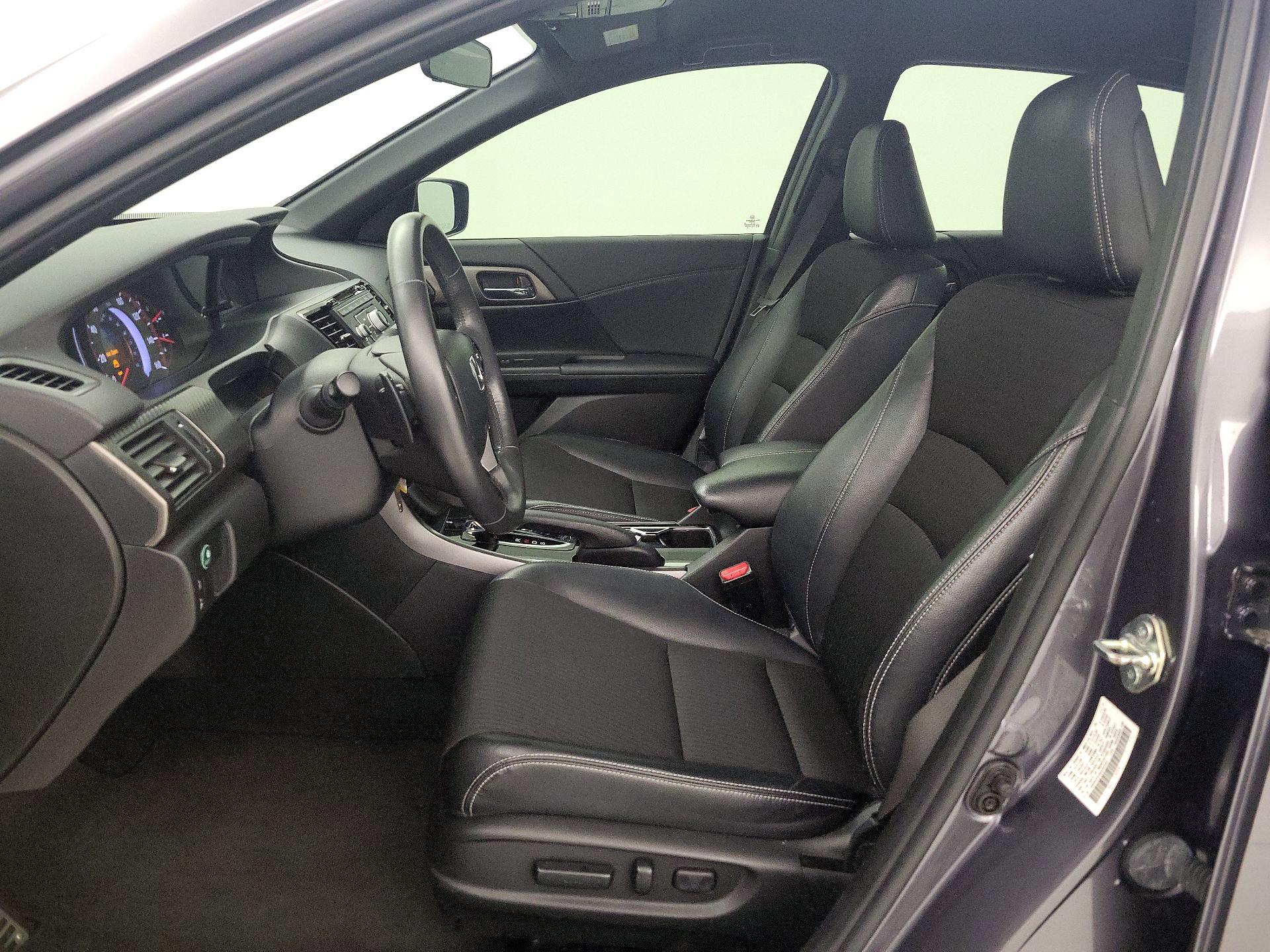 Thumbnail: 2016 Honda Accord - 11