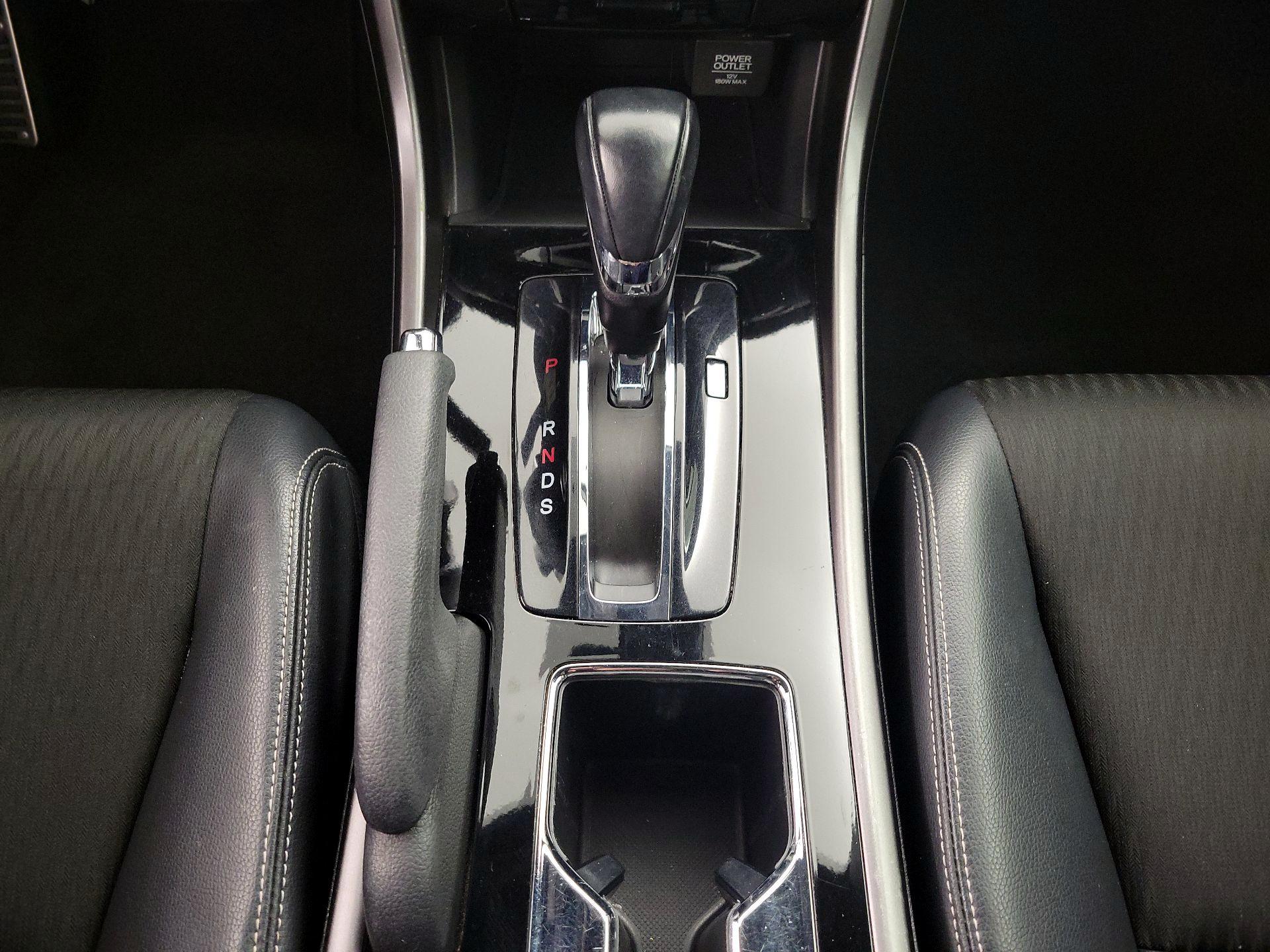 Thumbnail: 2016 Honda Accord - 17