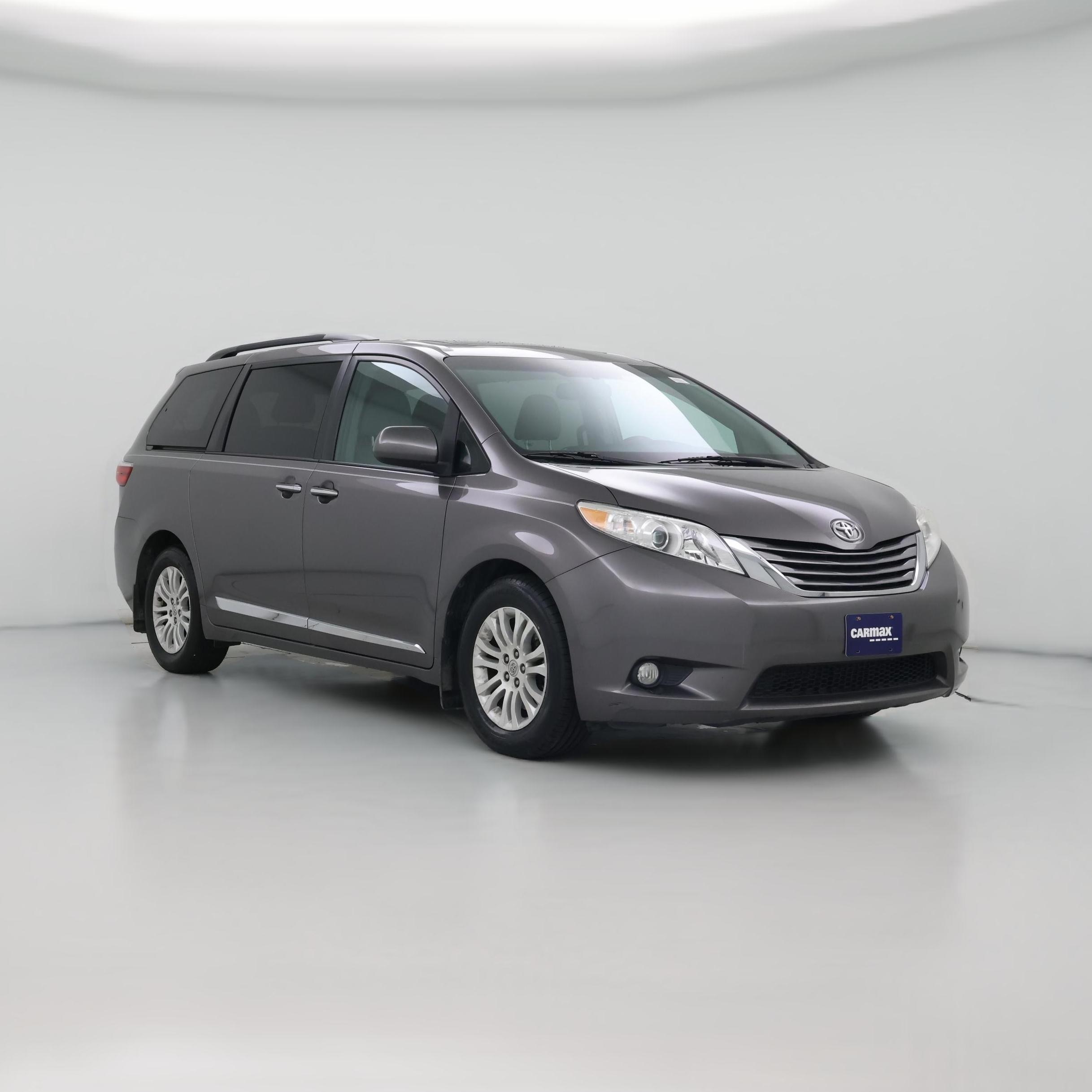 Thumbnail: 2017 Toyota Sienna - 1