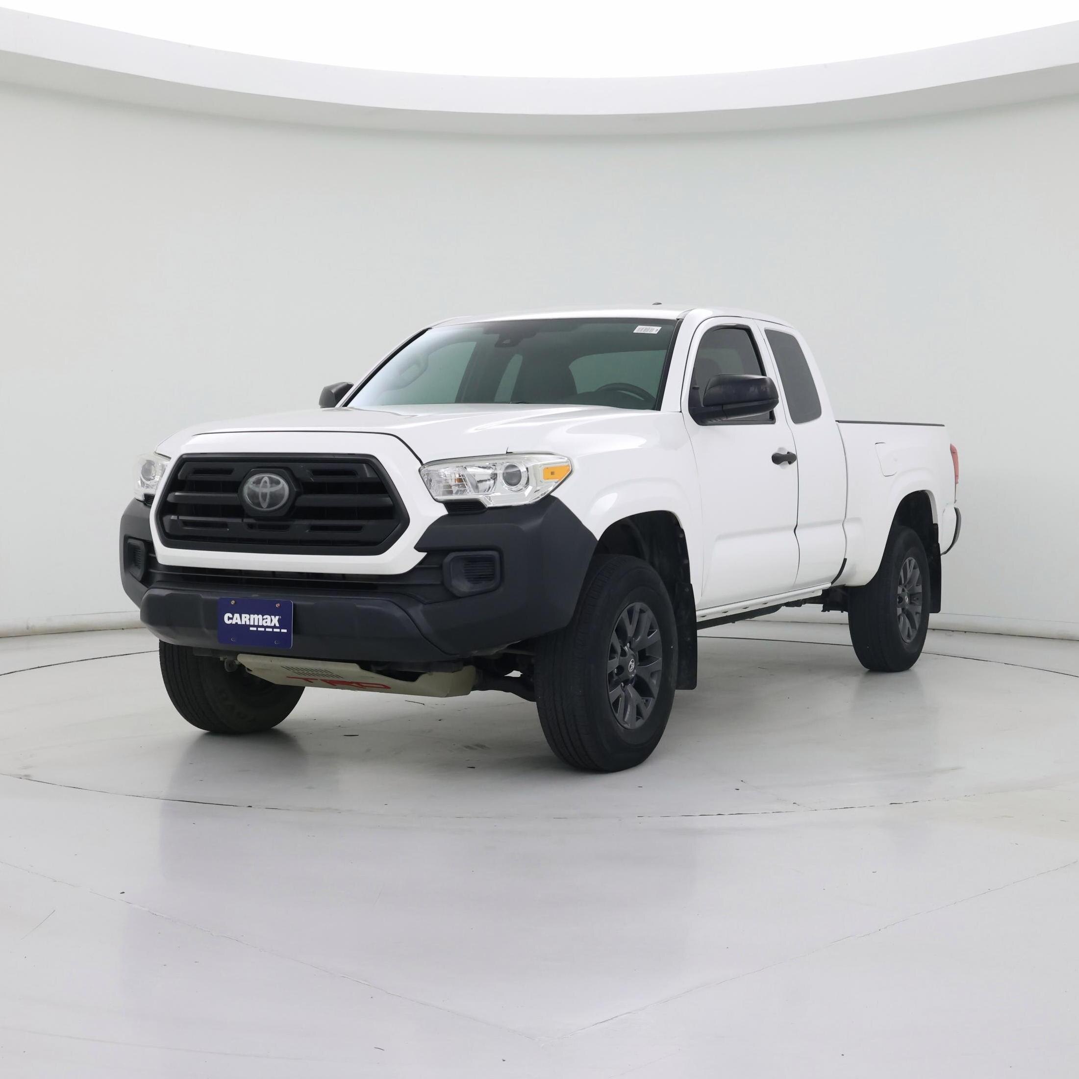 Thumbnail: 2018 Toyota Tacoma - 4