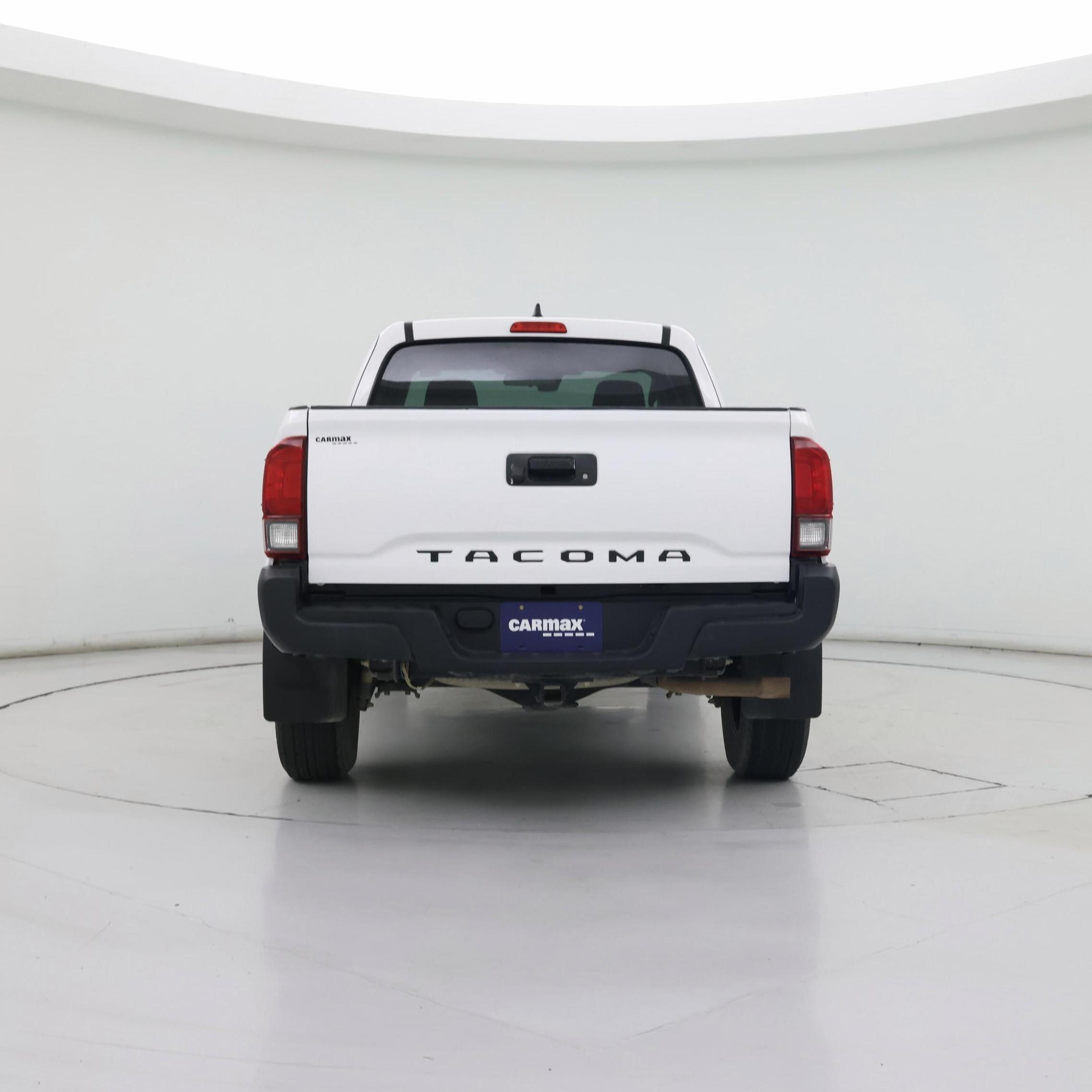 Thumbnail: 2018 Toyota Tacoma - 6