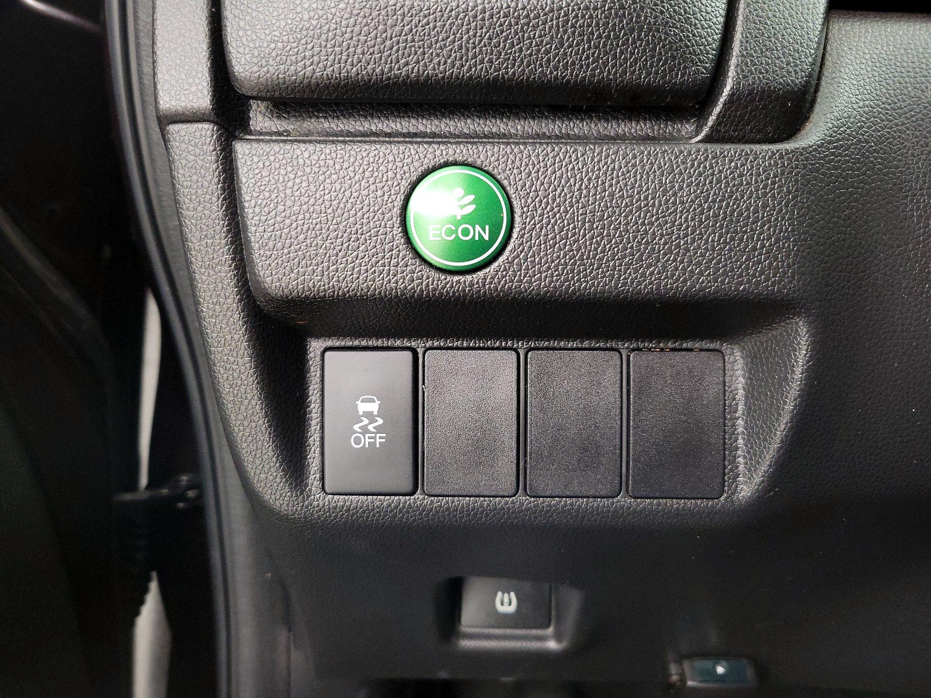 Thumbnail: 2015 Honda Fit - 13