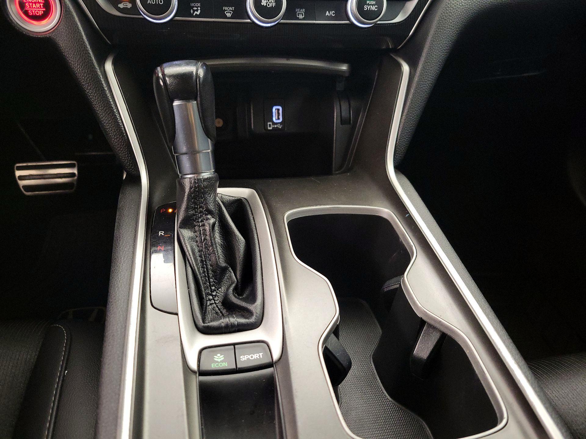 Thumbnail: 2019 Honda Accord - 17