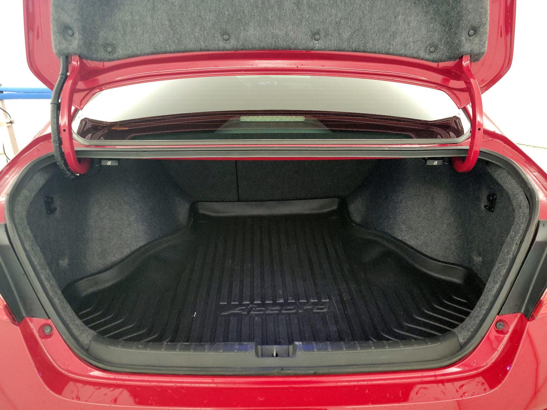 Thumbnail: 2019 Honda Accord - 19