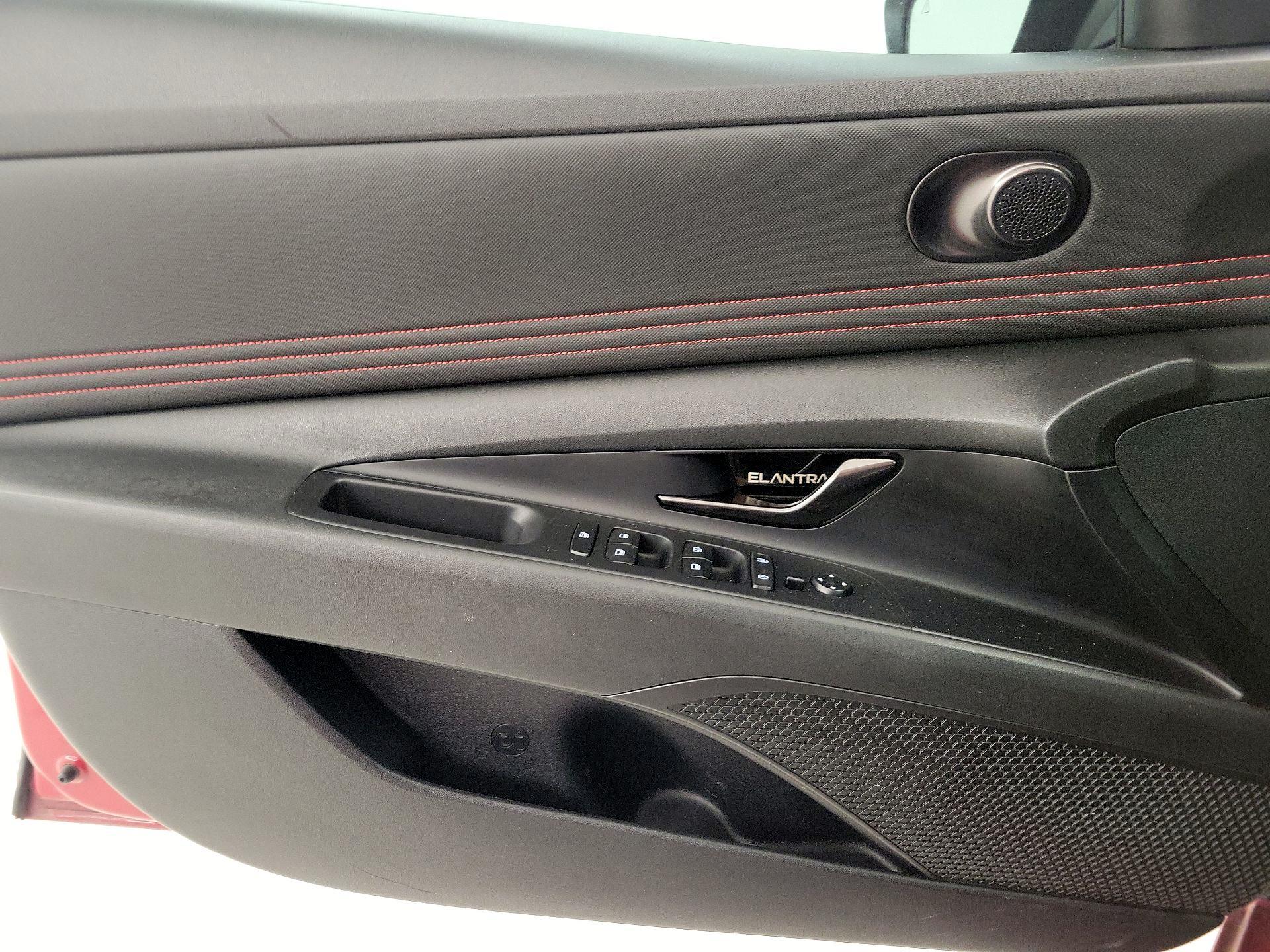 Thumbnail: 2021 Hyundai Elantra - 12