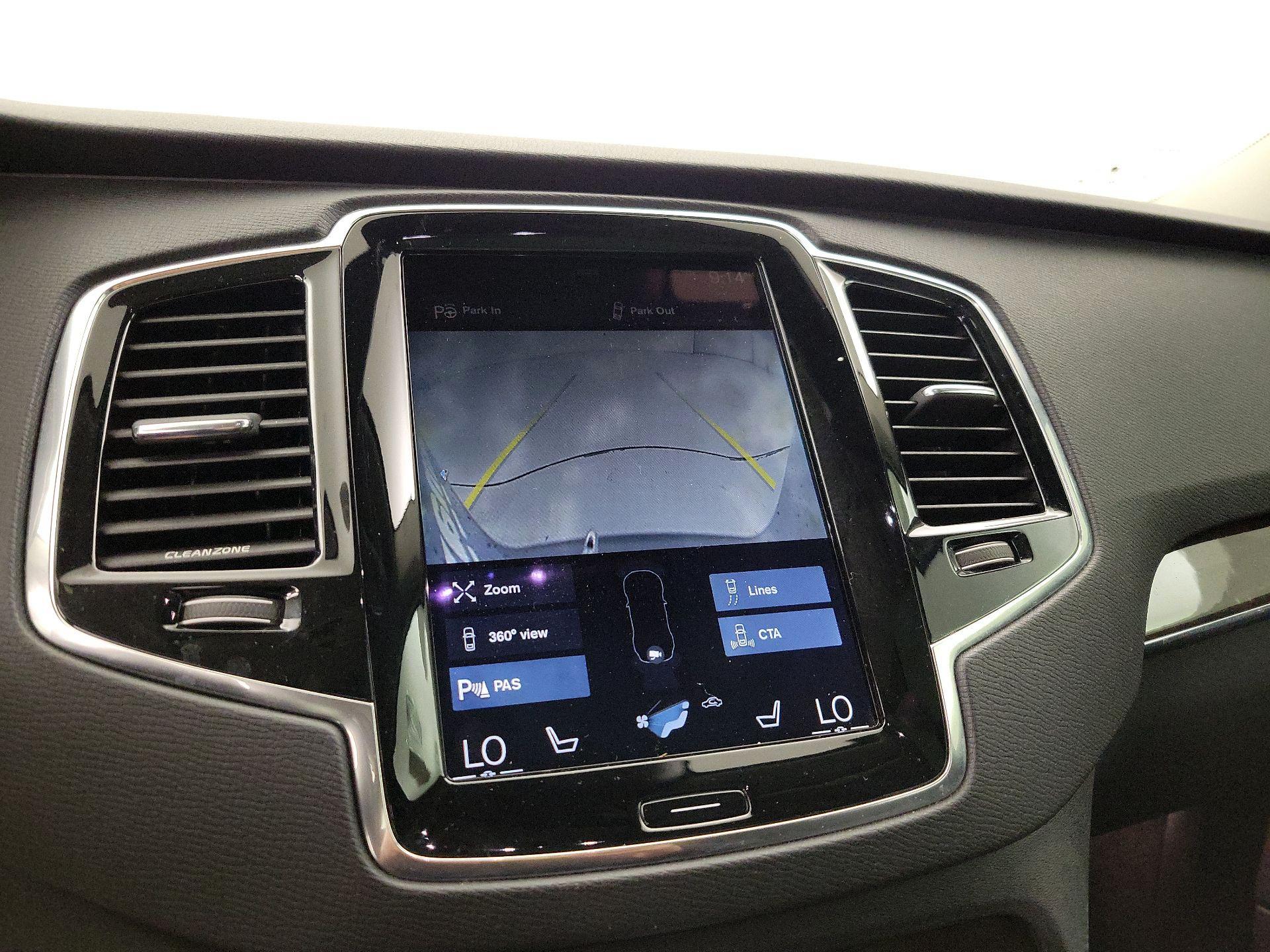 Thumbnail: 2016 Volvo XC90 - 14