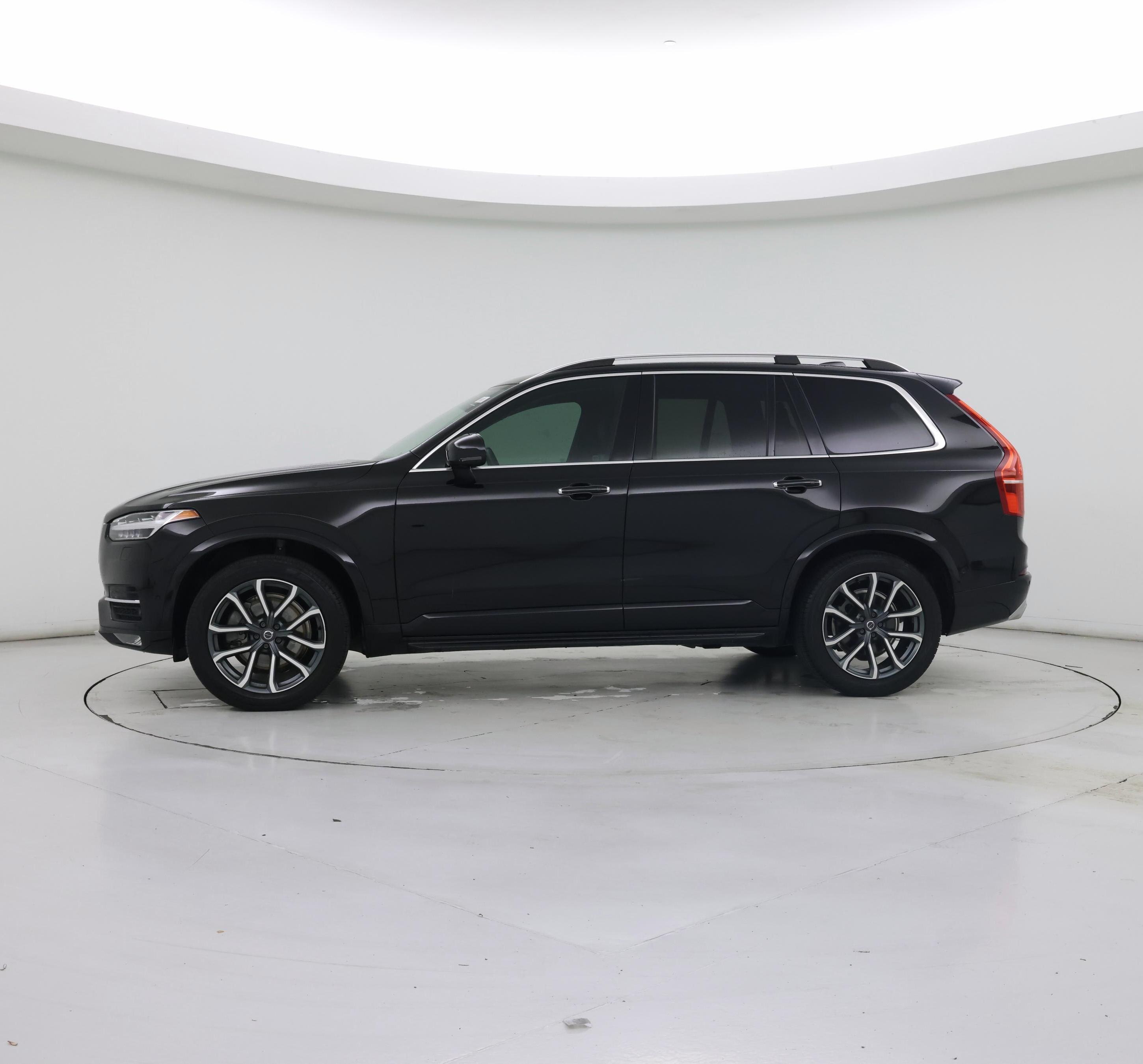 Thumbnail: 2016 Volvo XC90 - 3