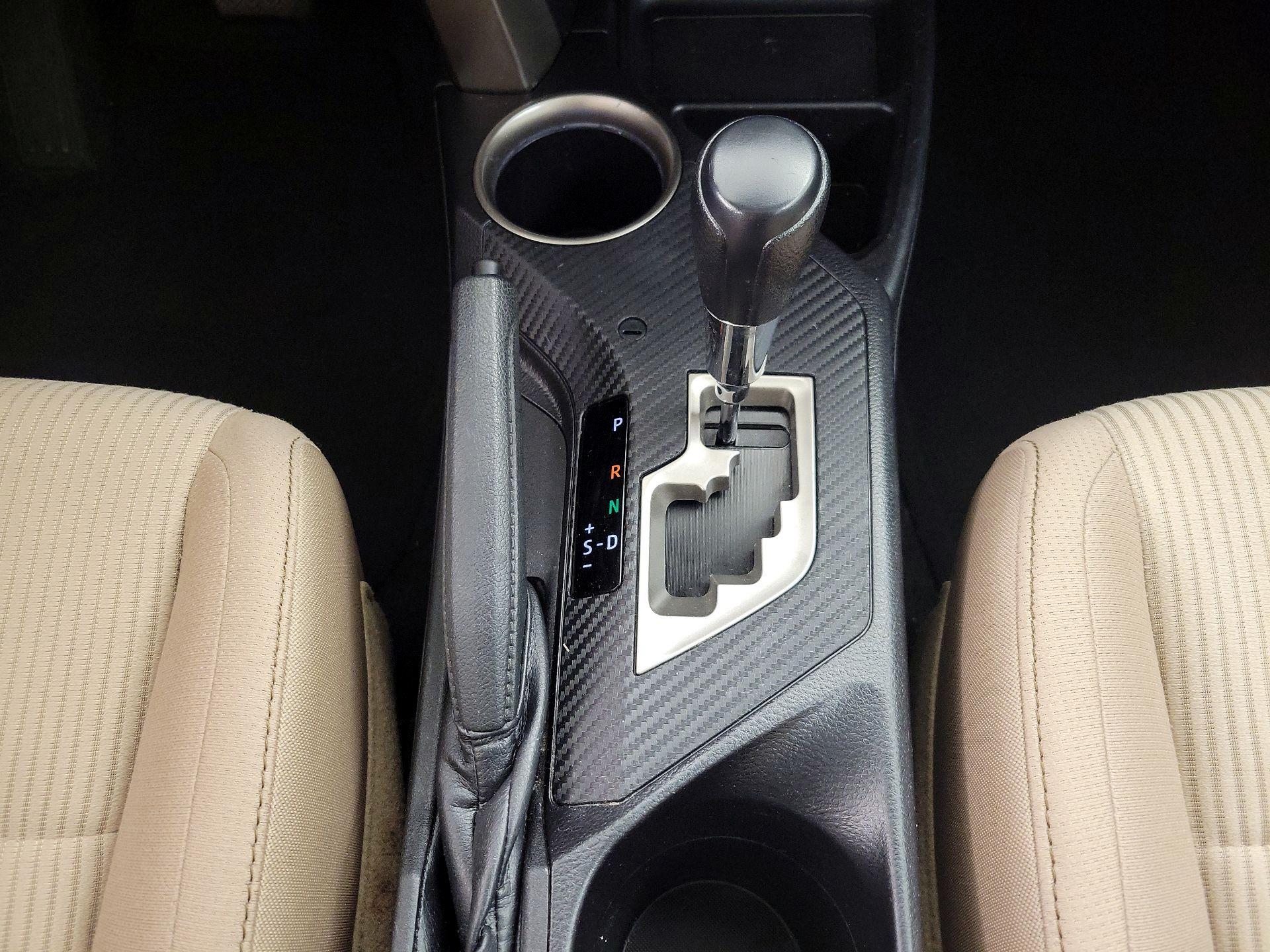 Thumbnail: 2014 Toyota RAV4 - 17