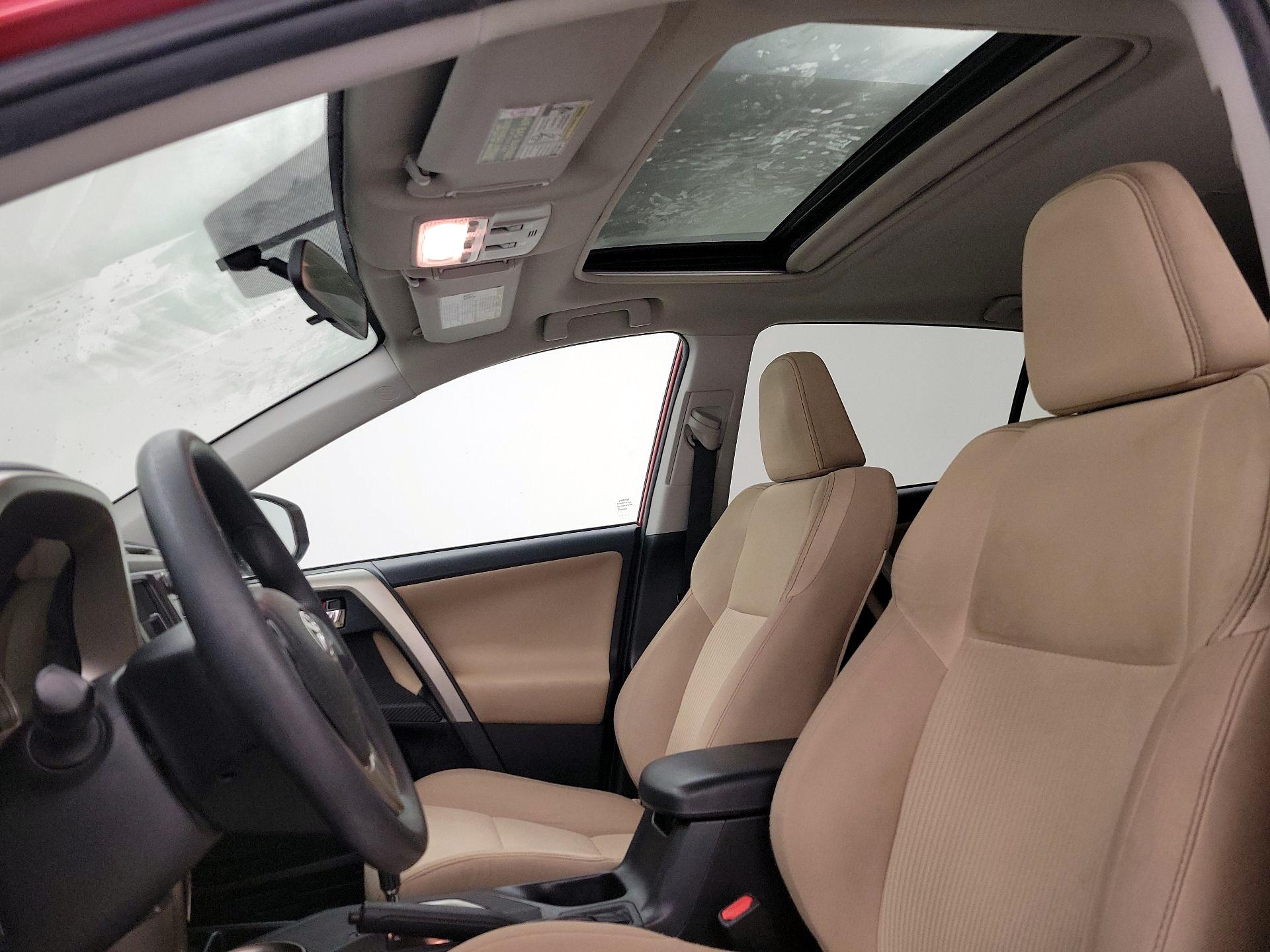 Thumbnail: 2014 Toyota RAV4 - 18