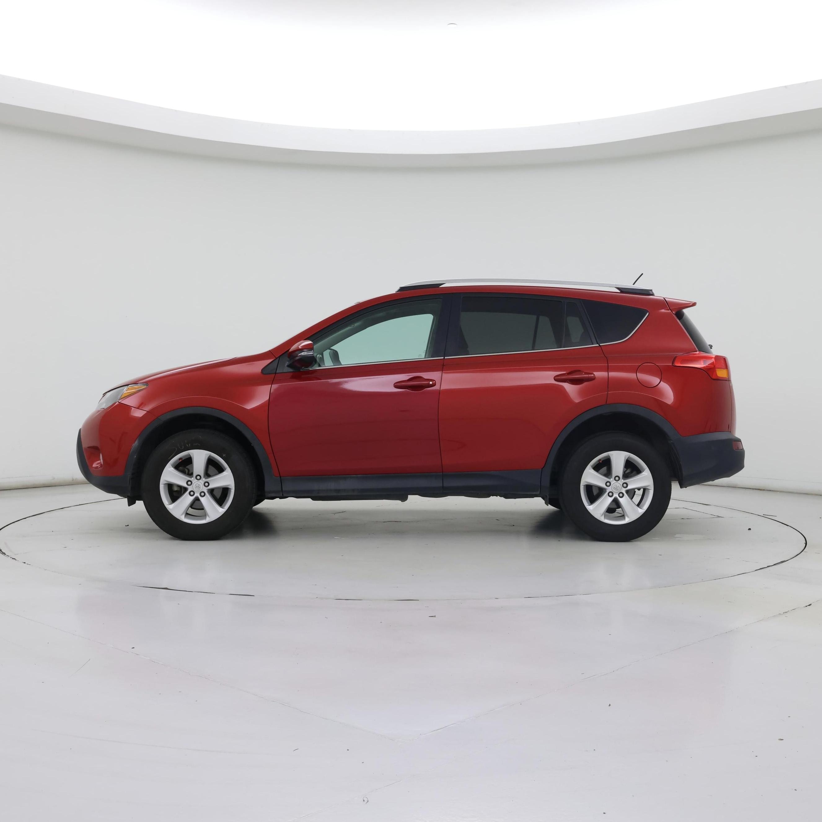 Thumbnail: 2014 Toyota RAV4 - 3