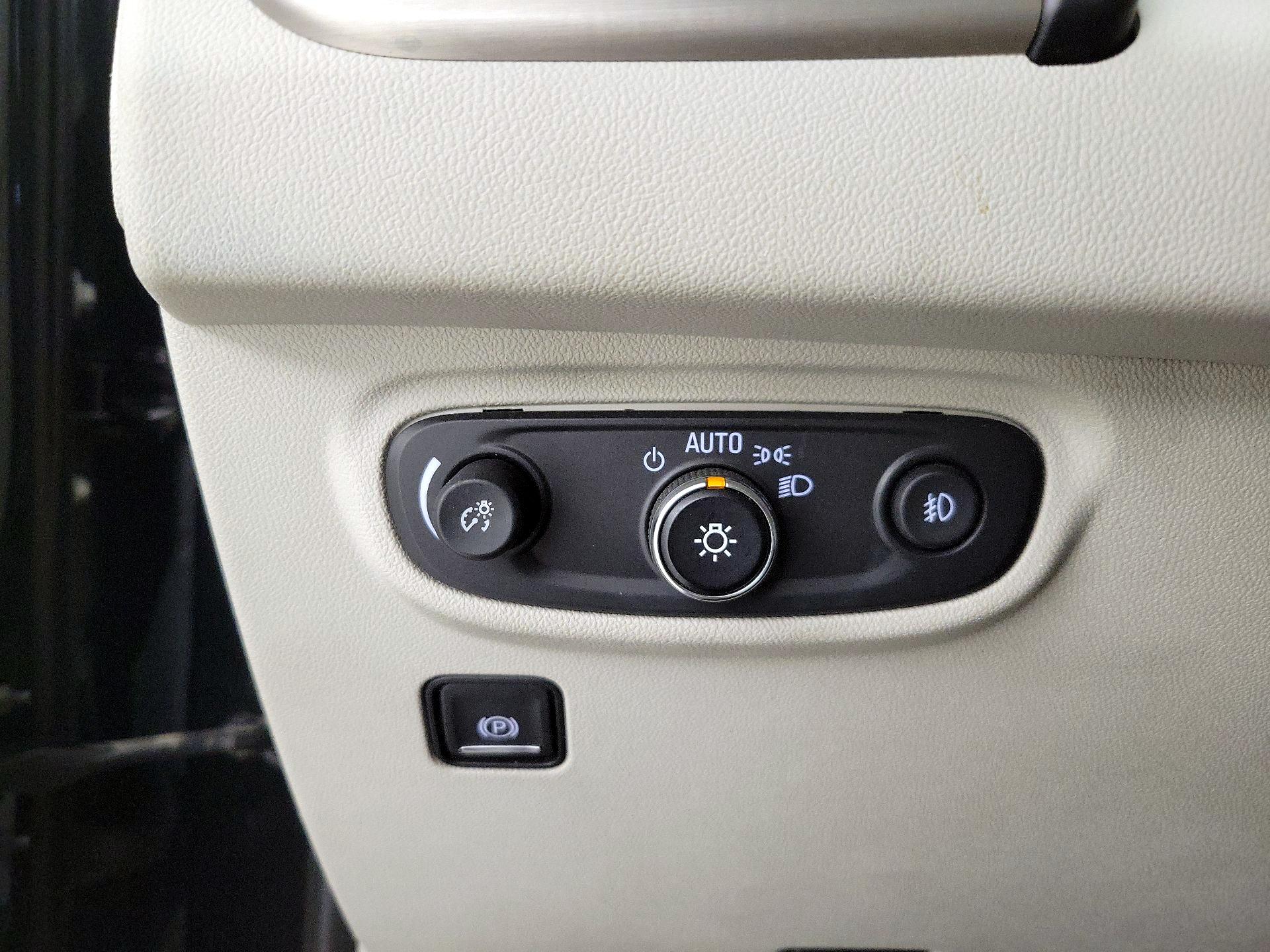 Thumbnail: 2018 GMC Terrain - 13