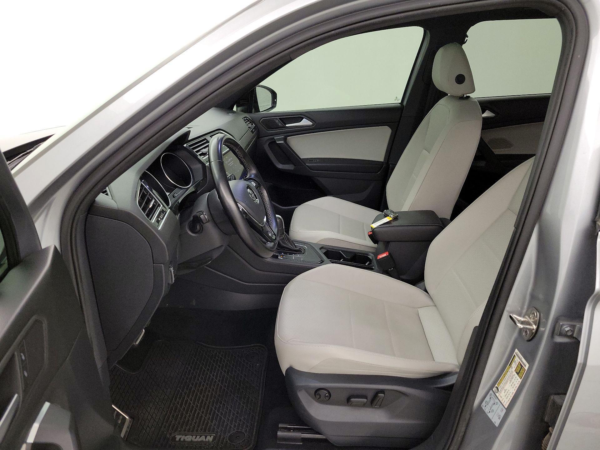 Thumbnail: 2021 Volkswagen Tiguan - 11