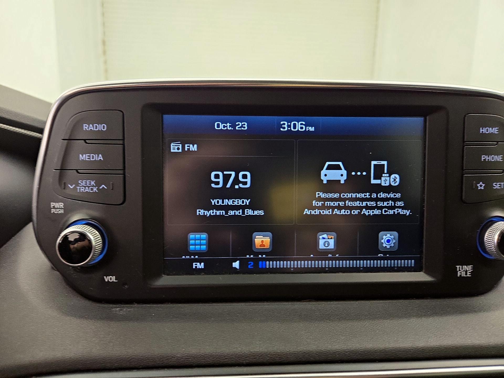 Thumbnail: 2019 Hyundai Santa Fe - 15