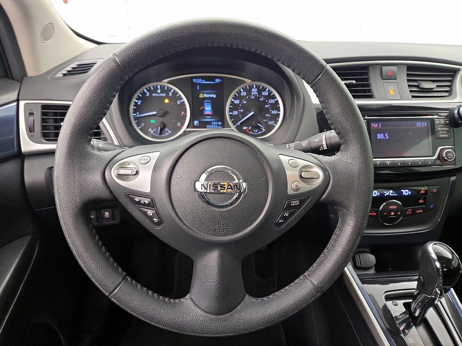 Thumbnail: 2018 Nissan Sentra - 10