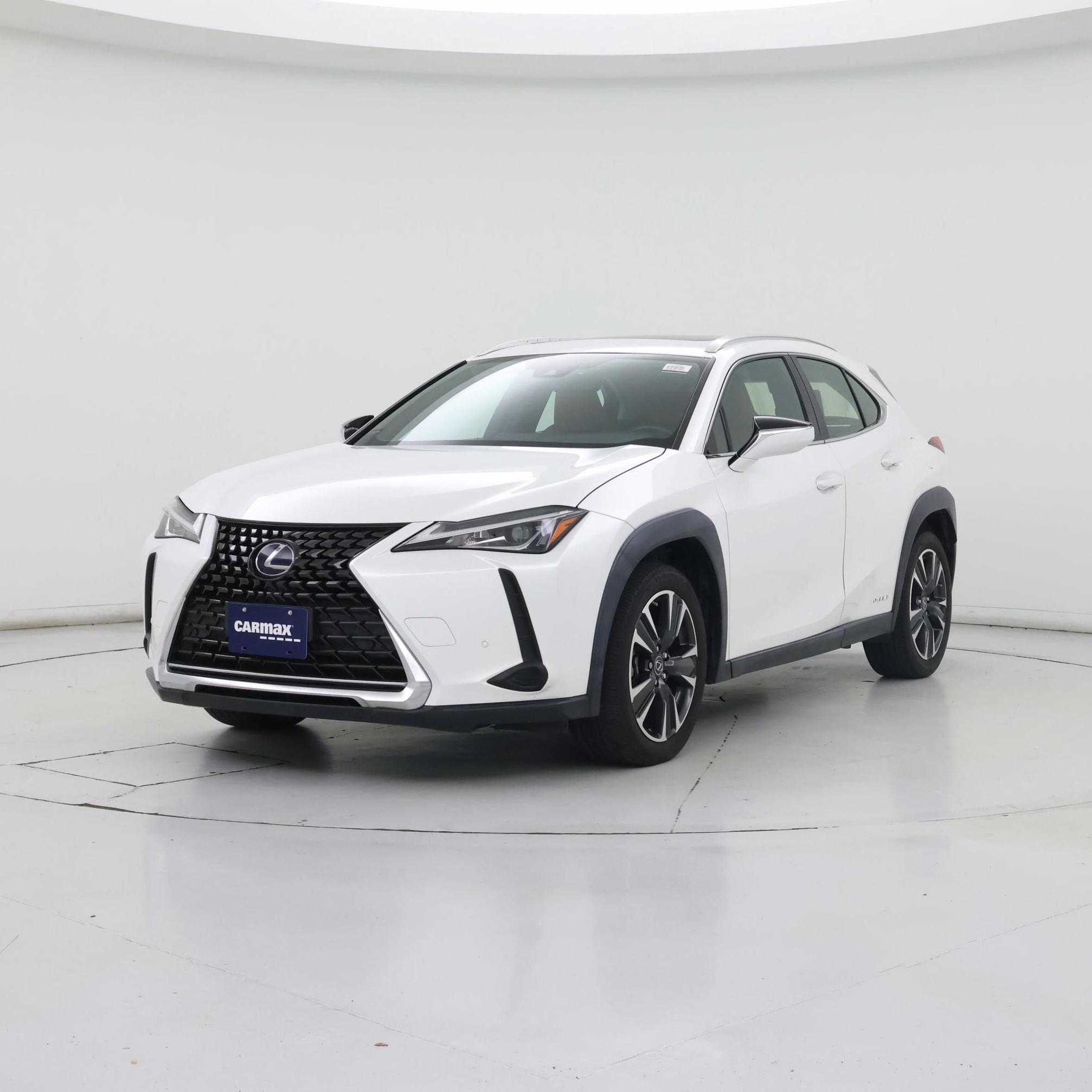Thumbnail: 2020 Lexus UX - 4