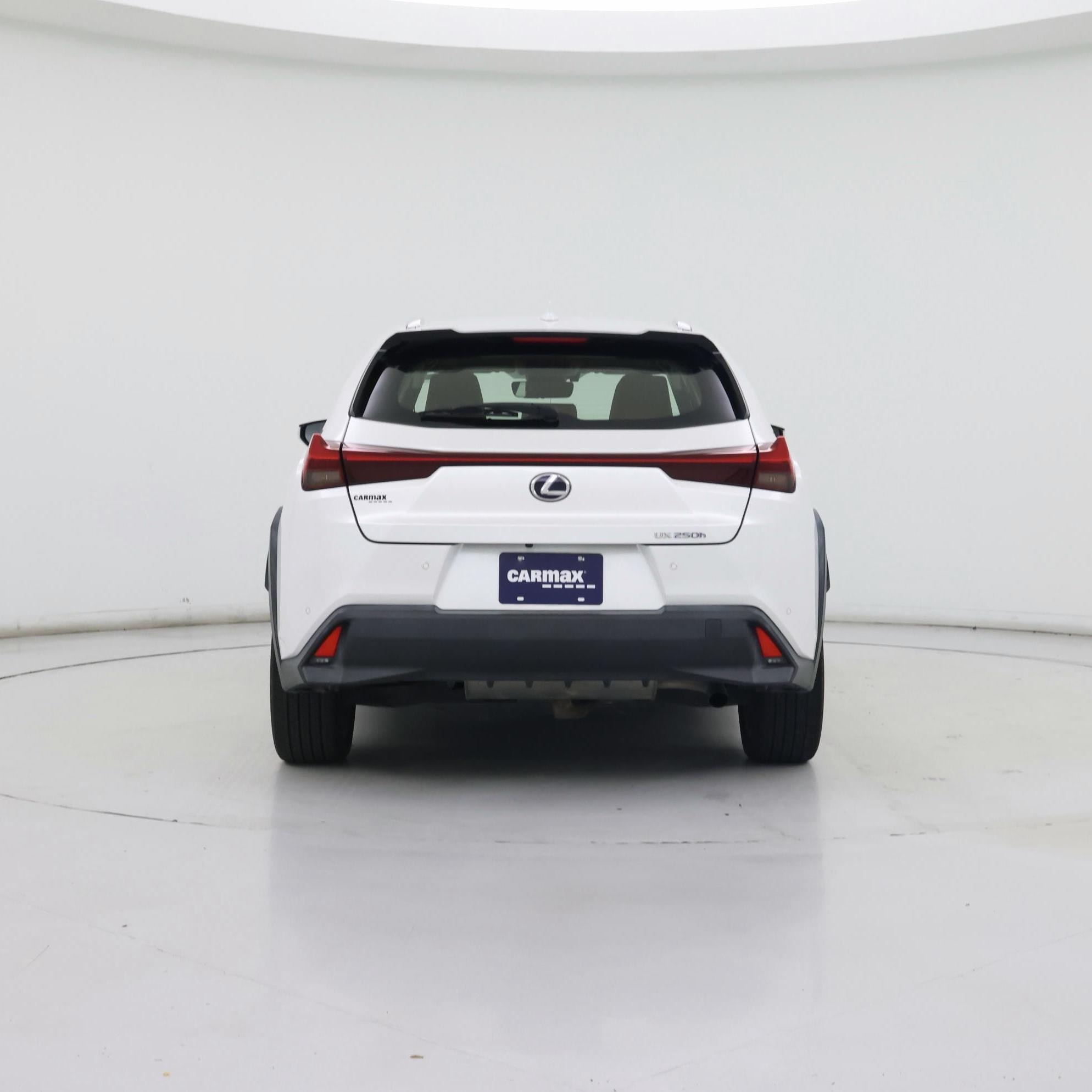 Thumbnail: 2020 Lexus UX - 6