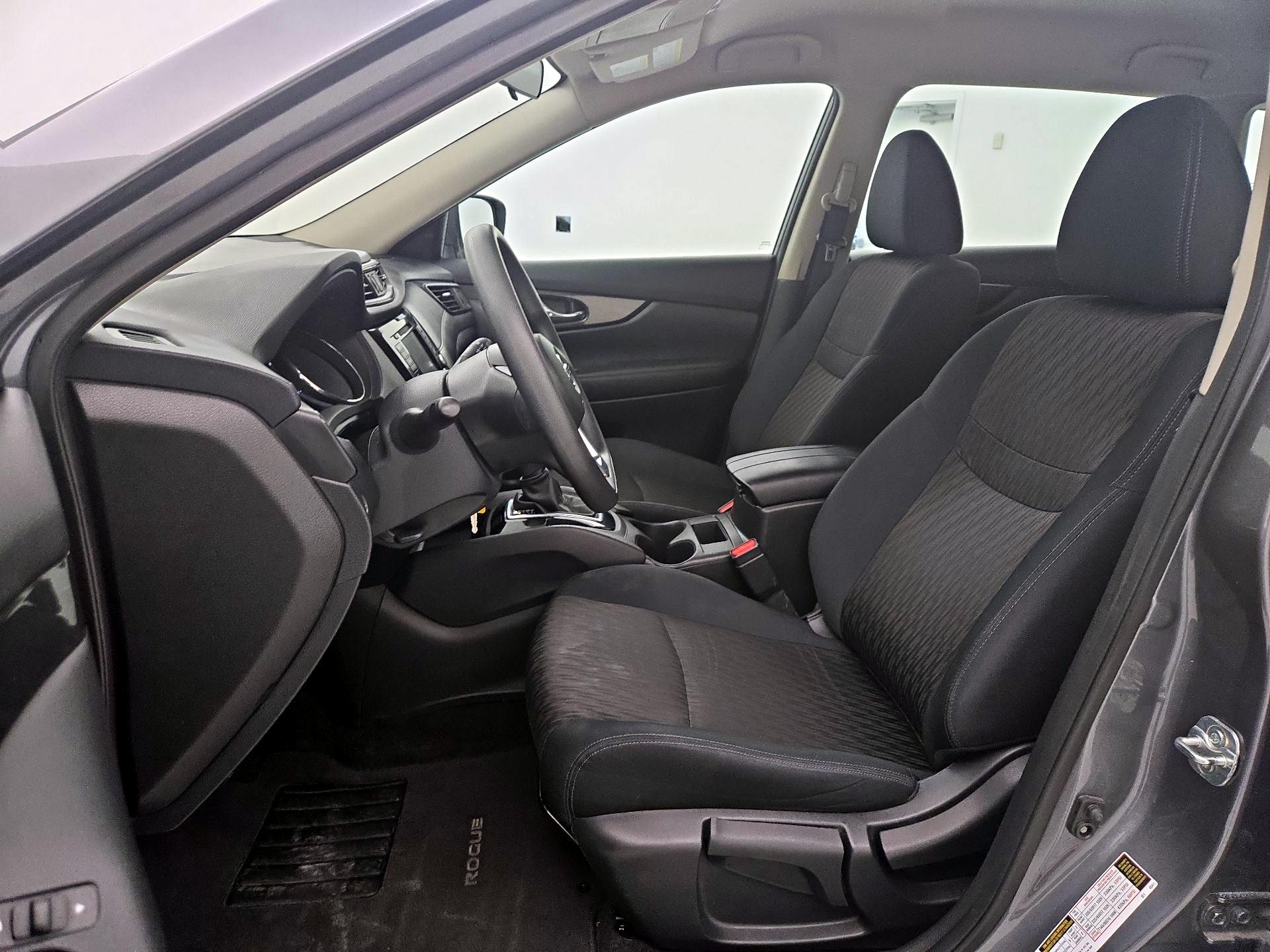 Thumbnail: 2018 Nissan Rogue - 11