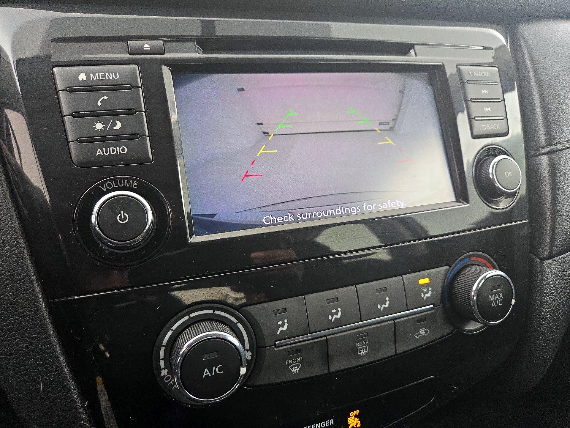 Thumbnail: 2018 Nissan Rogue - 14