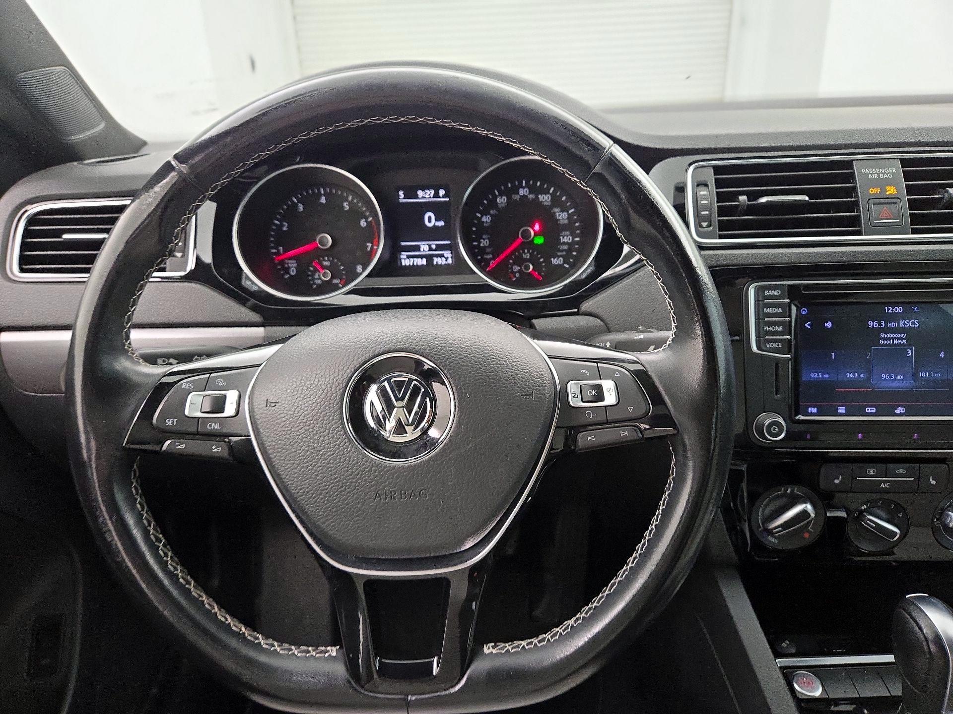 Thumbnail: 2016 Volkswagen Jetta - 10