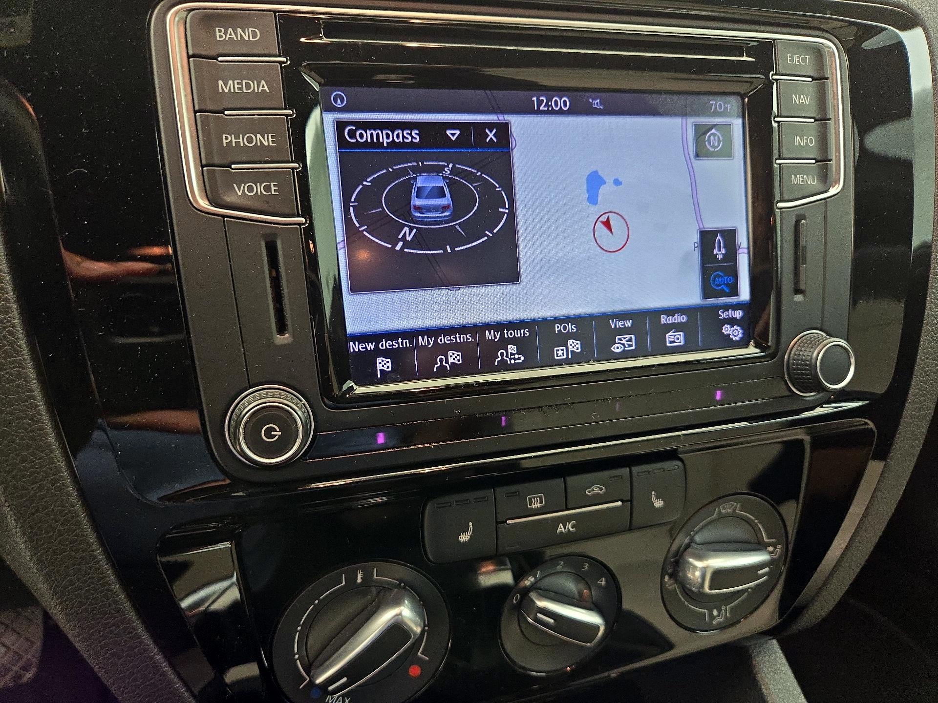 Thumbnail: 2016 Volkswagen Jetta - 14