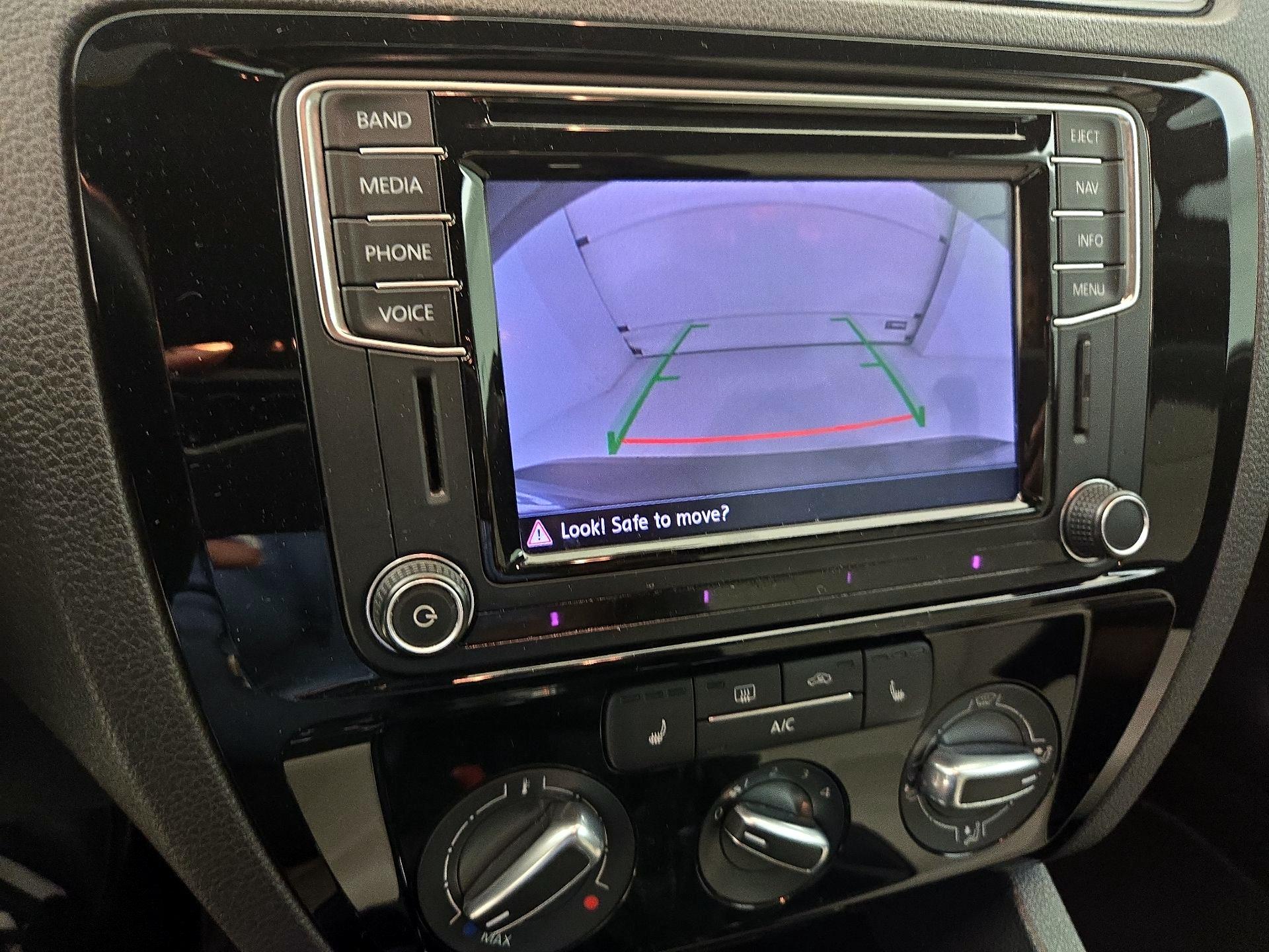 Thumbnail: 2016 Volkswagen Jetta - 15