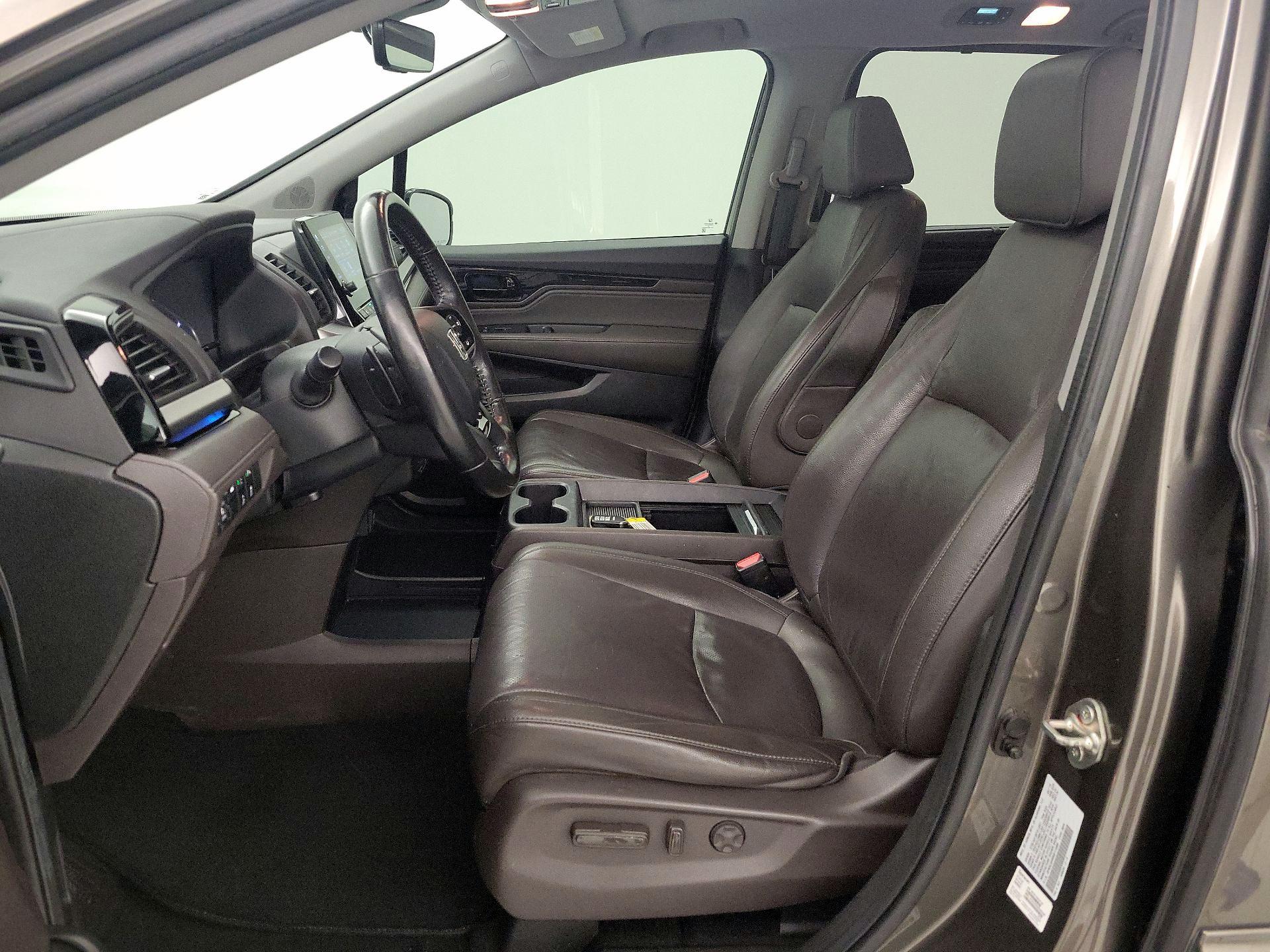 Thumbnail: 2019 Honda Odyssey - 11