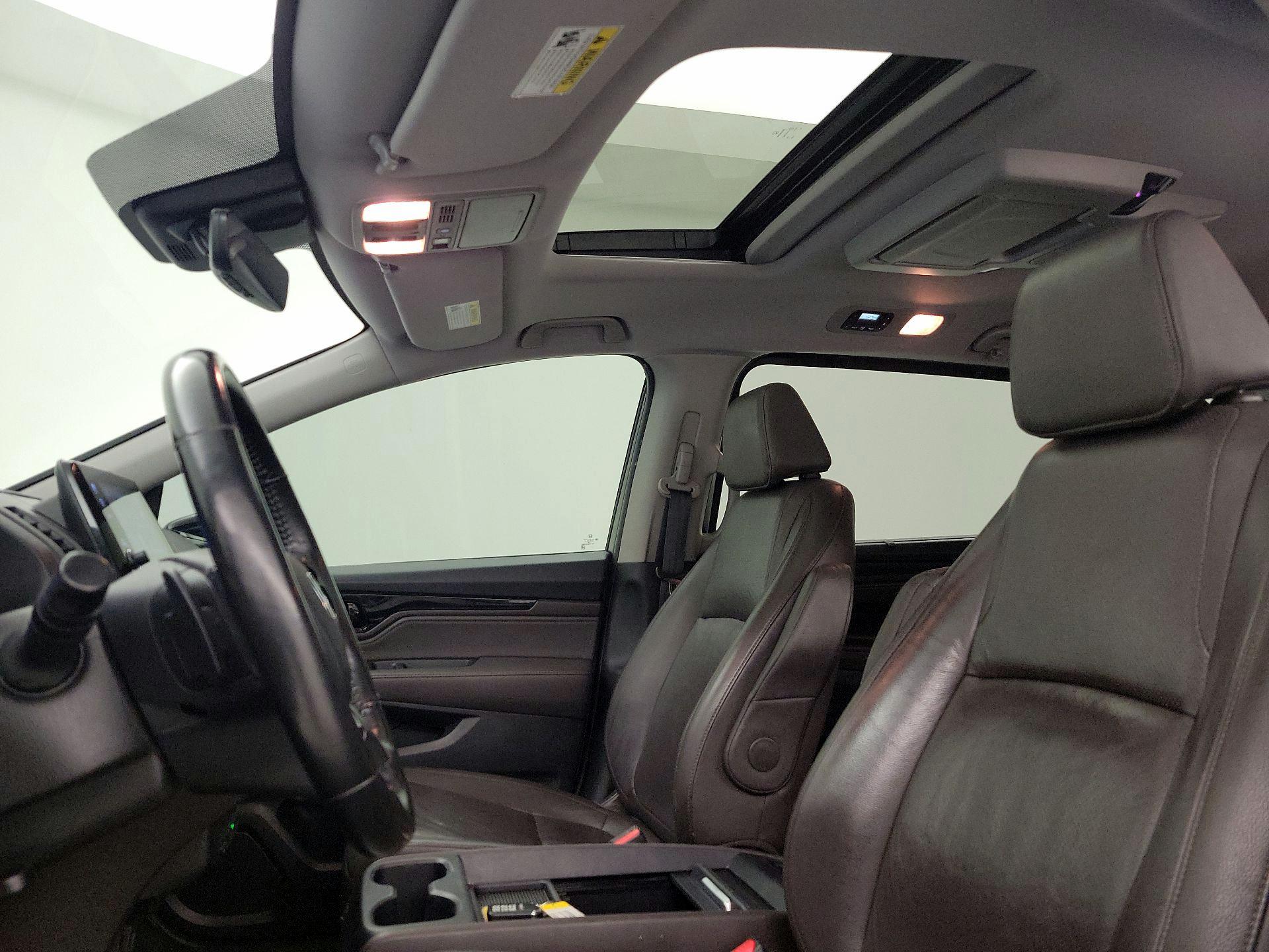 Thumbnail: 2019 Honda Odyssey - 19