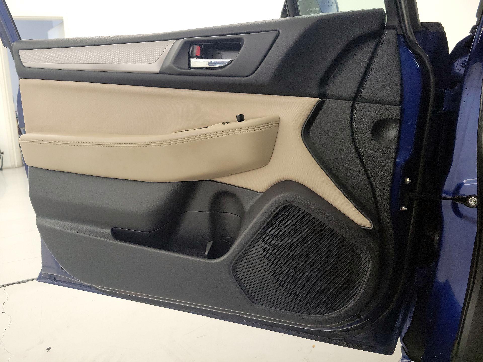 Thumbnail: 2015 Subaru Legacy - 12