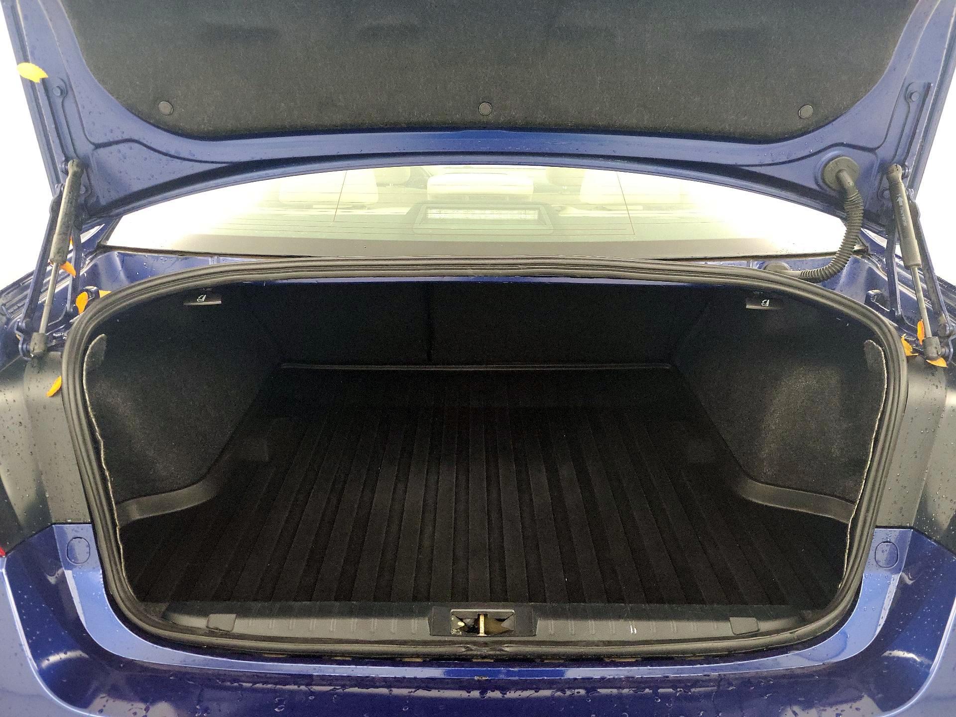 Thumbnail: 2015 Subaru Legacy - 20