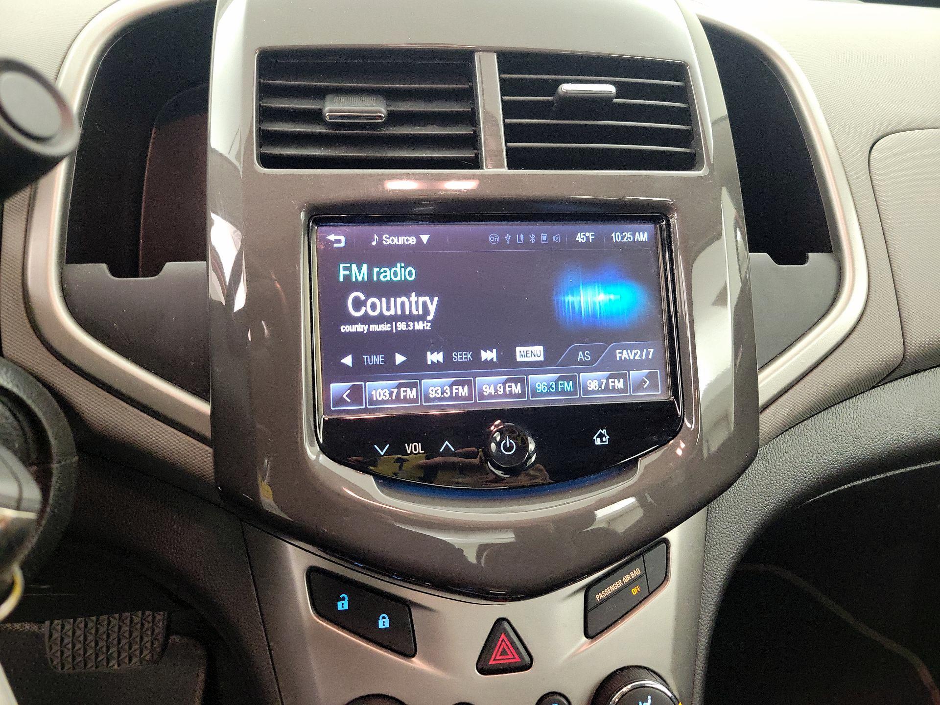 Thumbnail: 2016 Chevrolet Sonic - 15