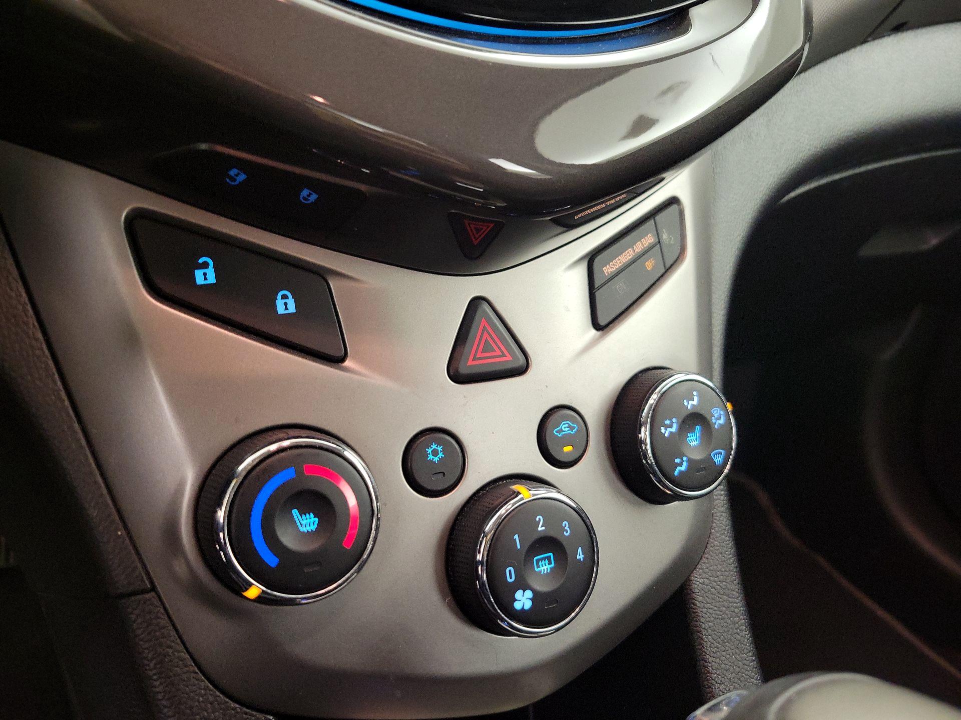 Thumbnail: 2016 Chevrolet Sonic - 16