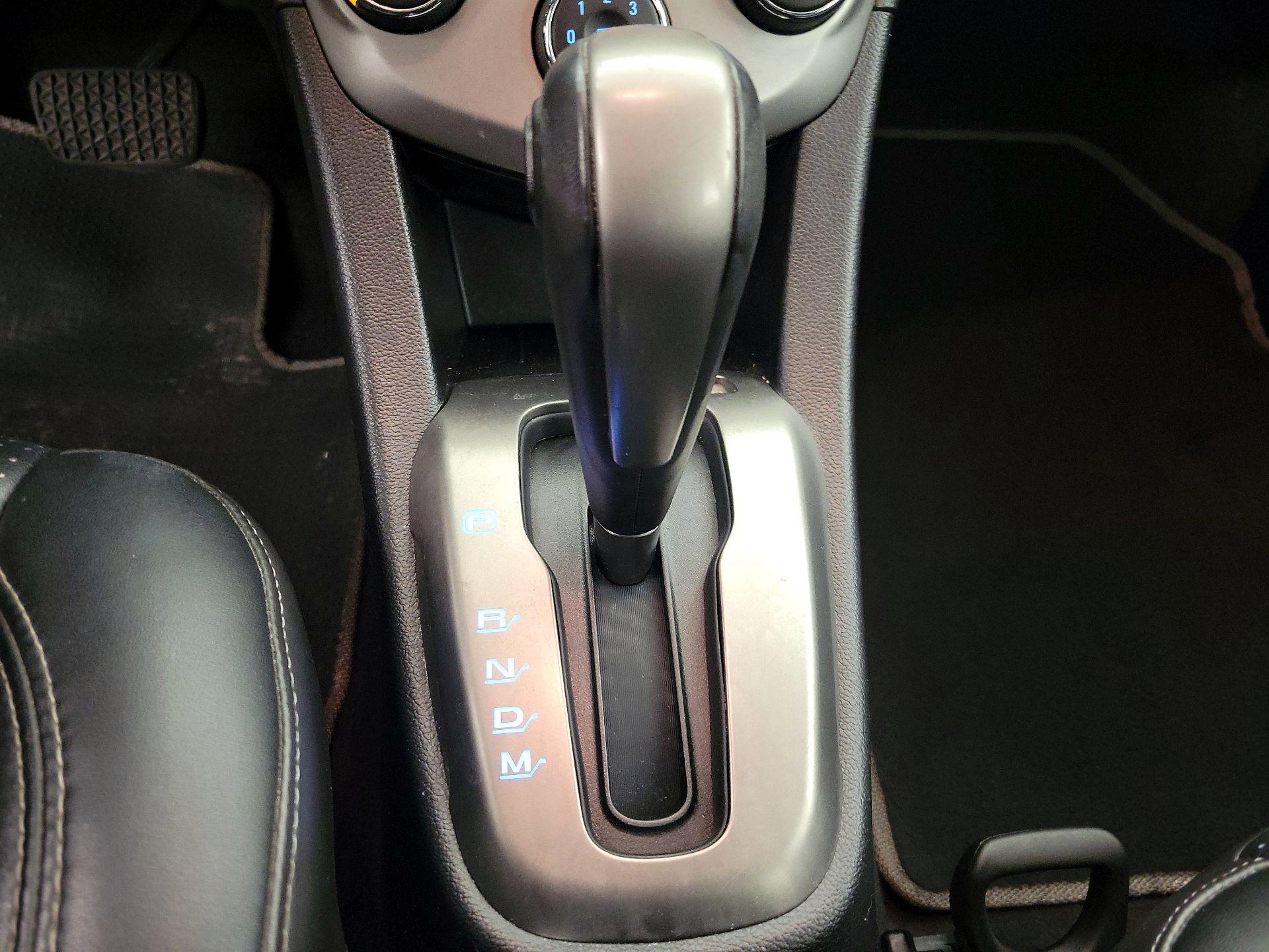 Thumbnail: 2016 Chevrolet Sonic - 17