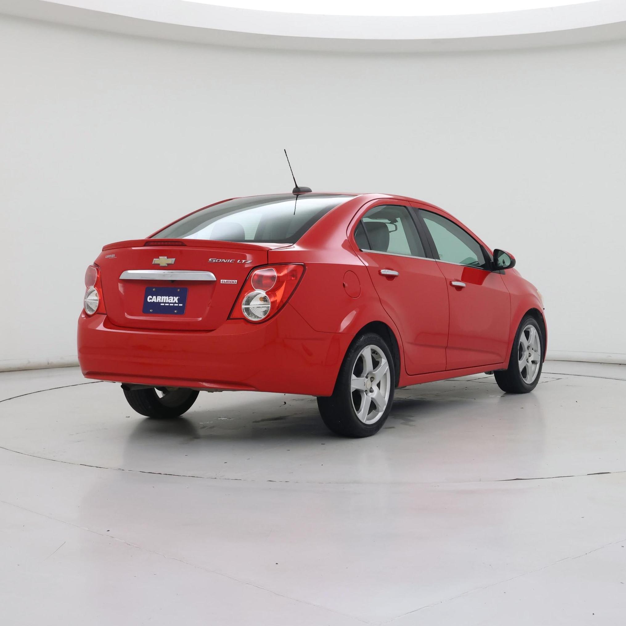 Thumbnail: 2016 Chevrolet Sonic - 8