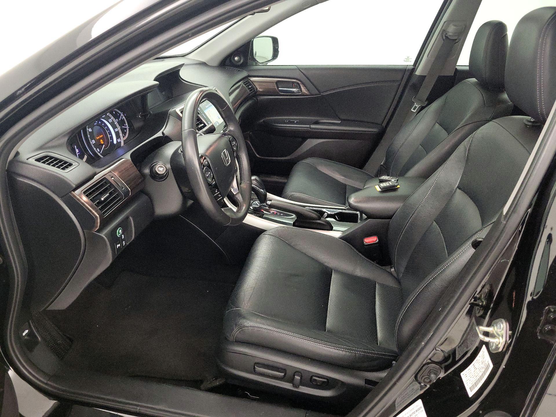 Thumbnail: 2016 Honda Accord - 11