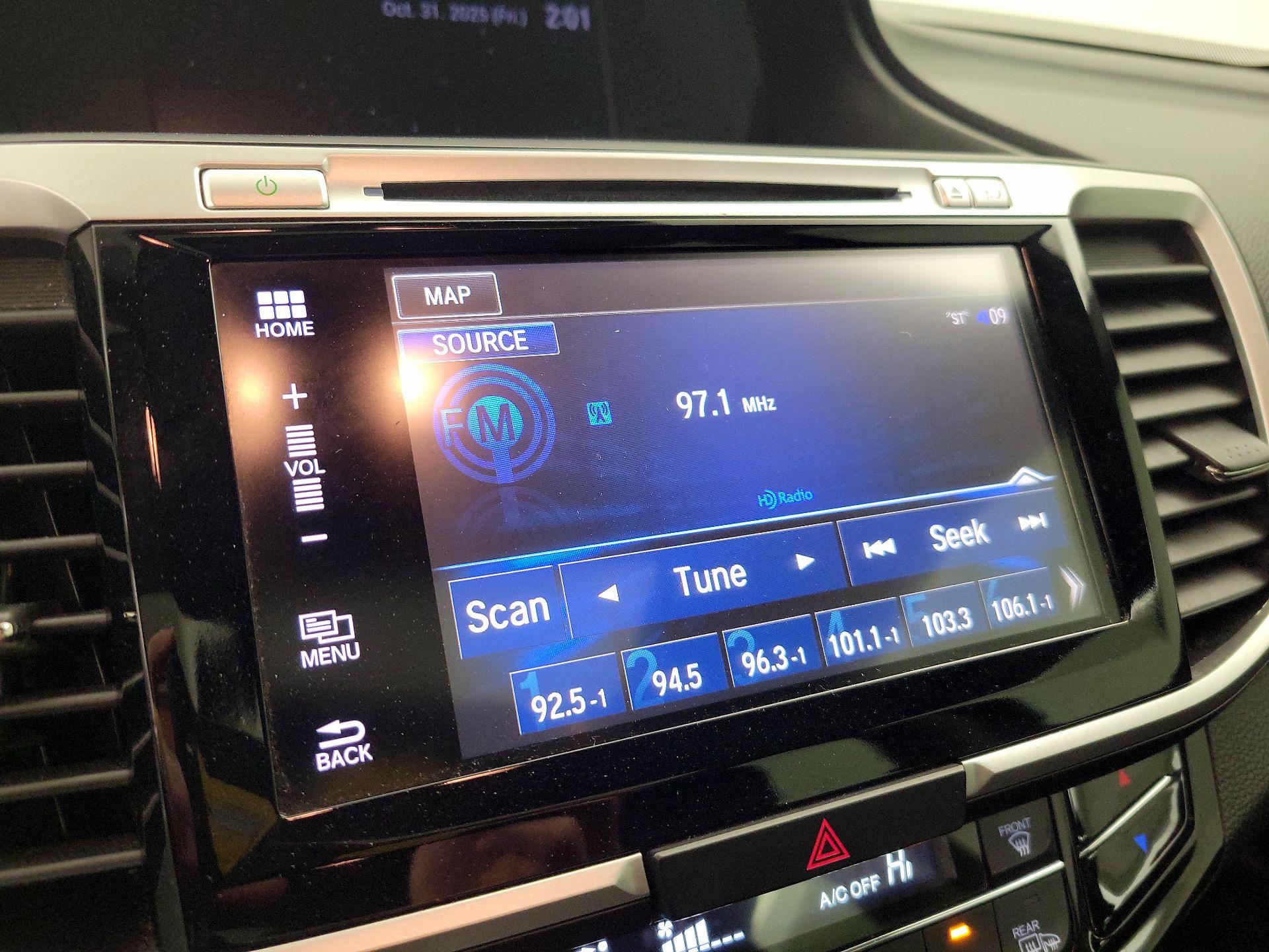 Thumbnail: 2016 Honda Accord - 16