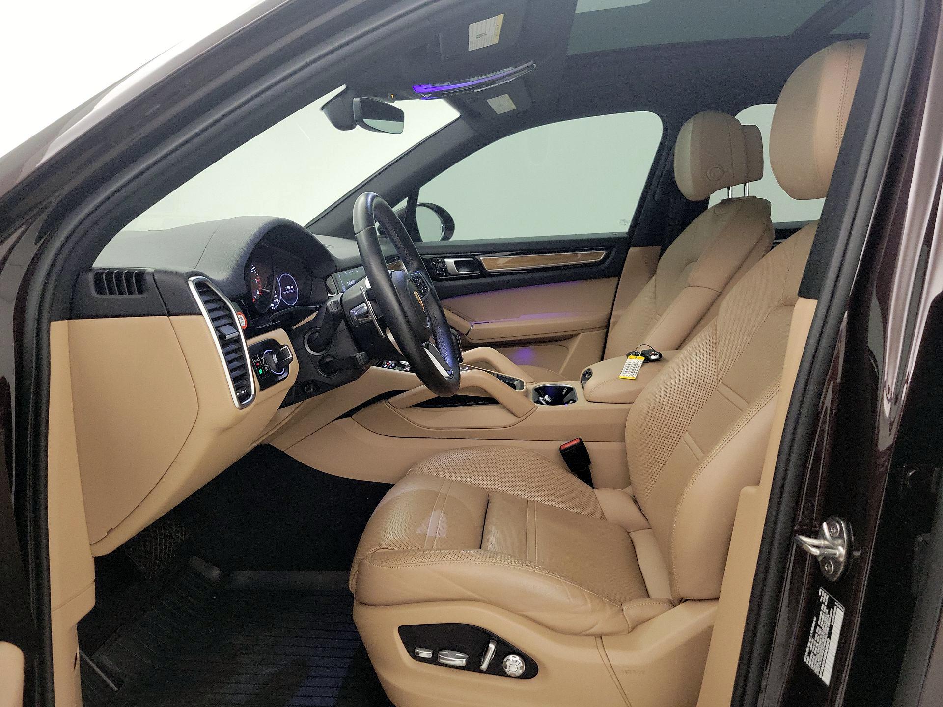 Thumbnail: 2019 Porsche Cayenne - 11