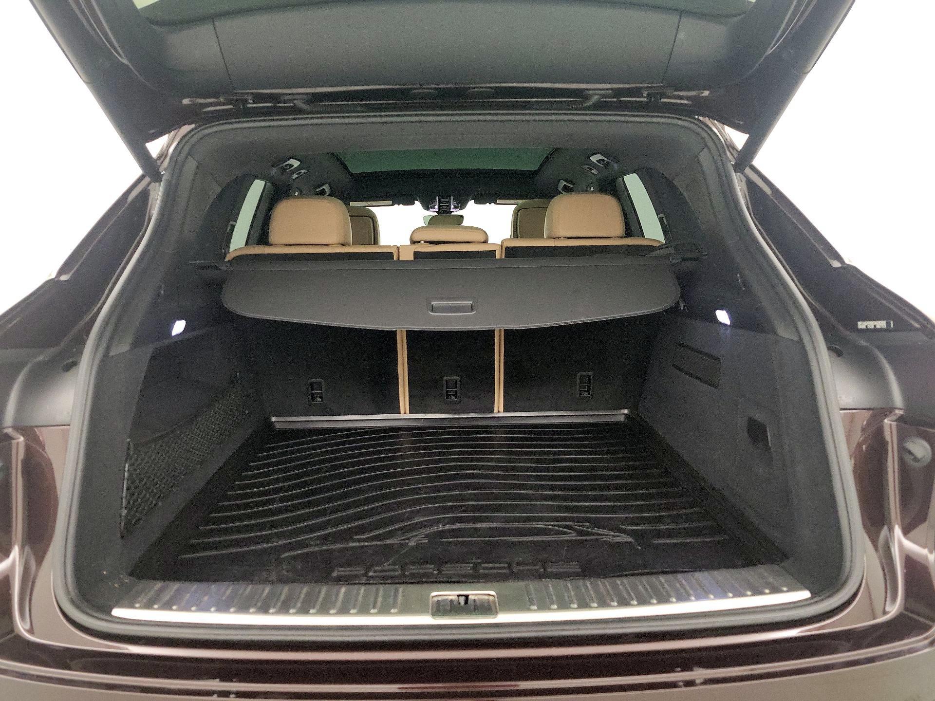 Thumbnail: 2019 Porsche Cayenne - 20