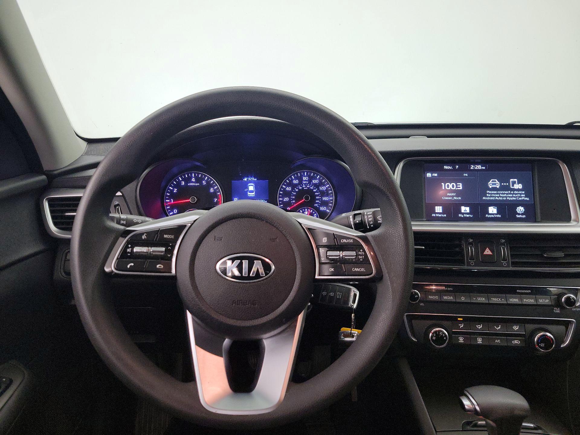 Thumbnail: 2020 Kia Optima - 10