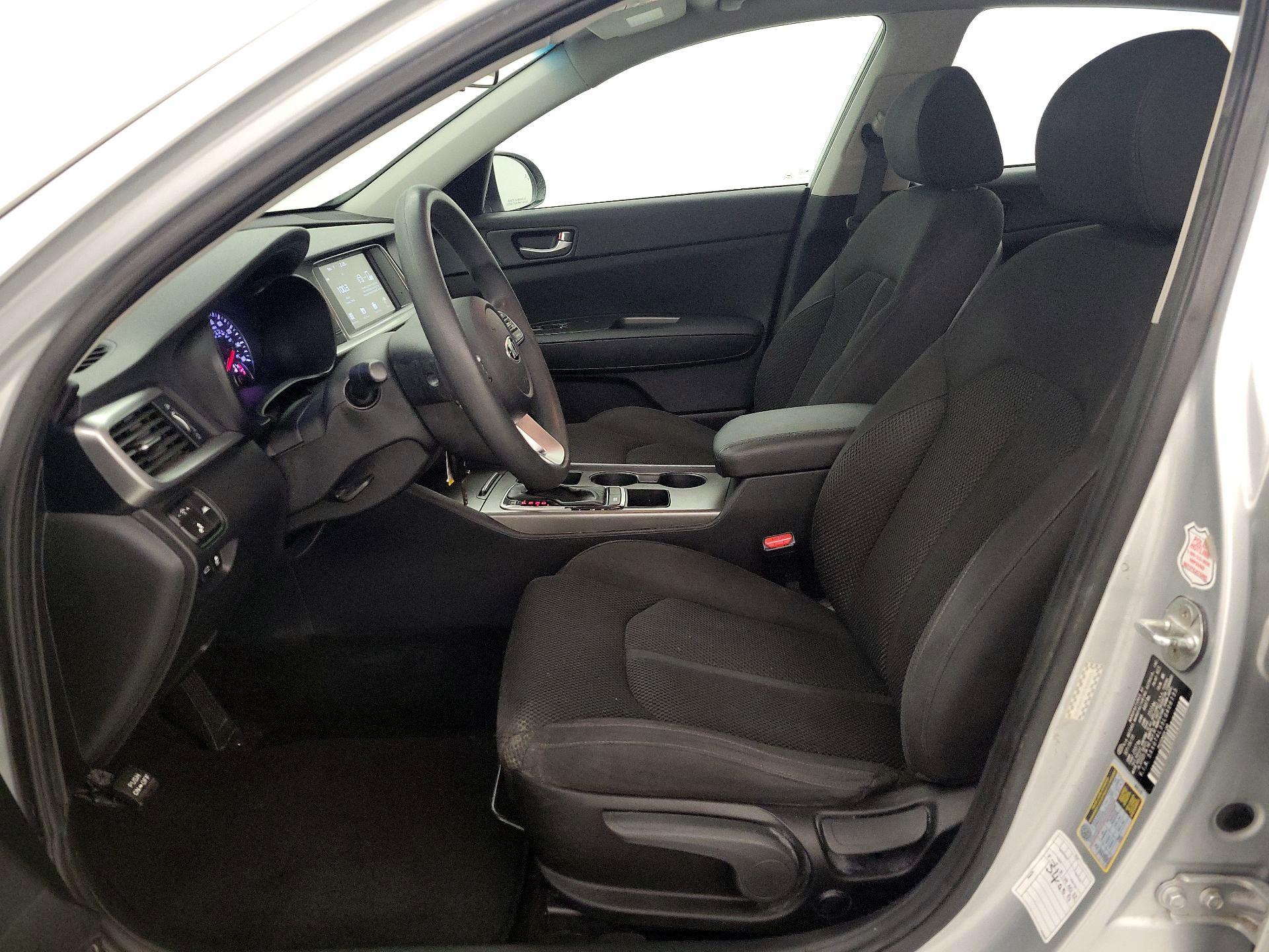 Thumbnail: 2020 Kia Optima - 11