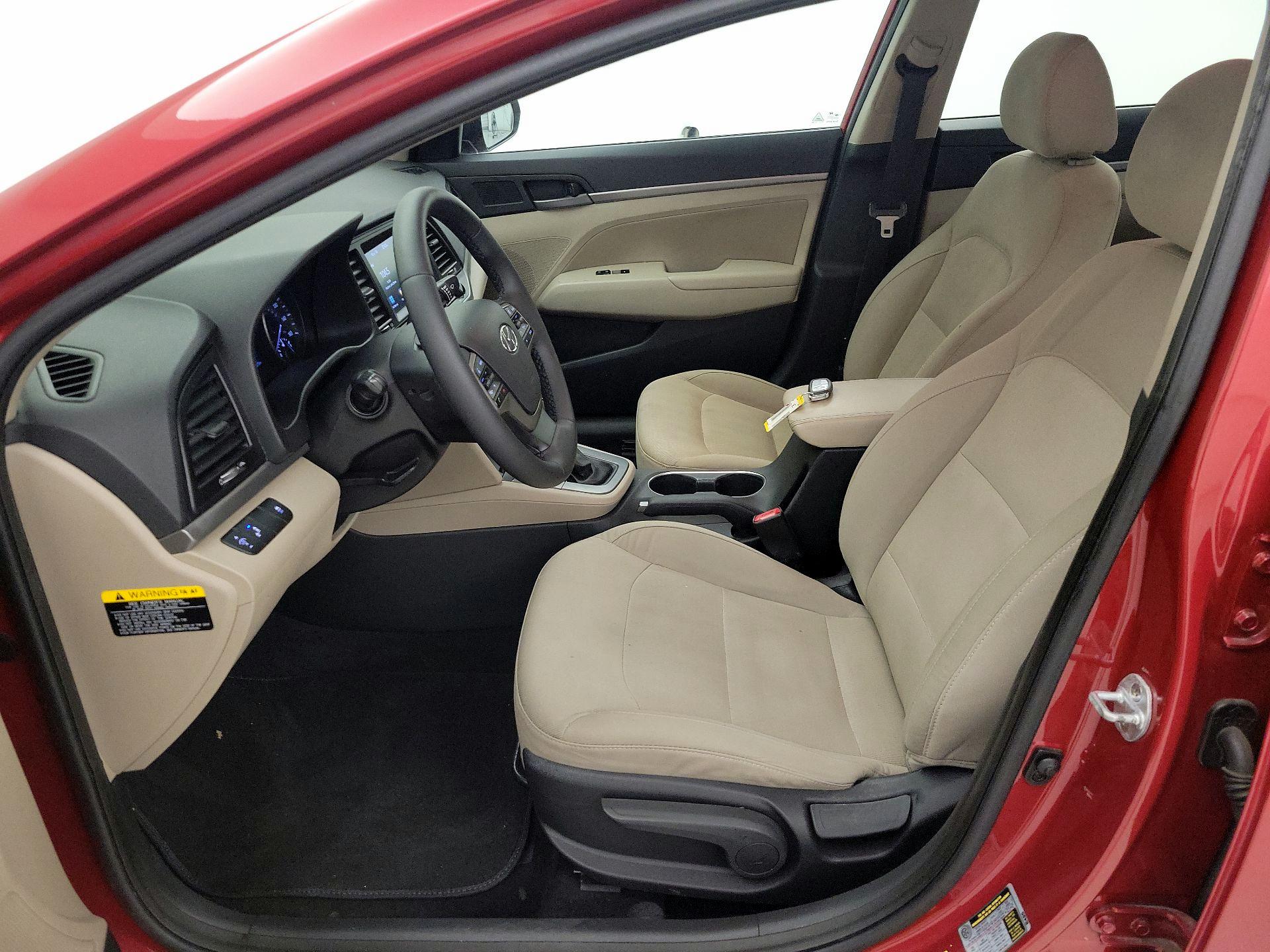 Thumbnail: 2017 Hyundai Elantra - 11