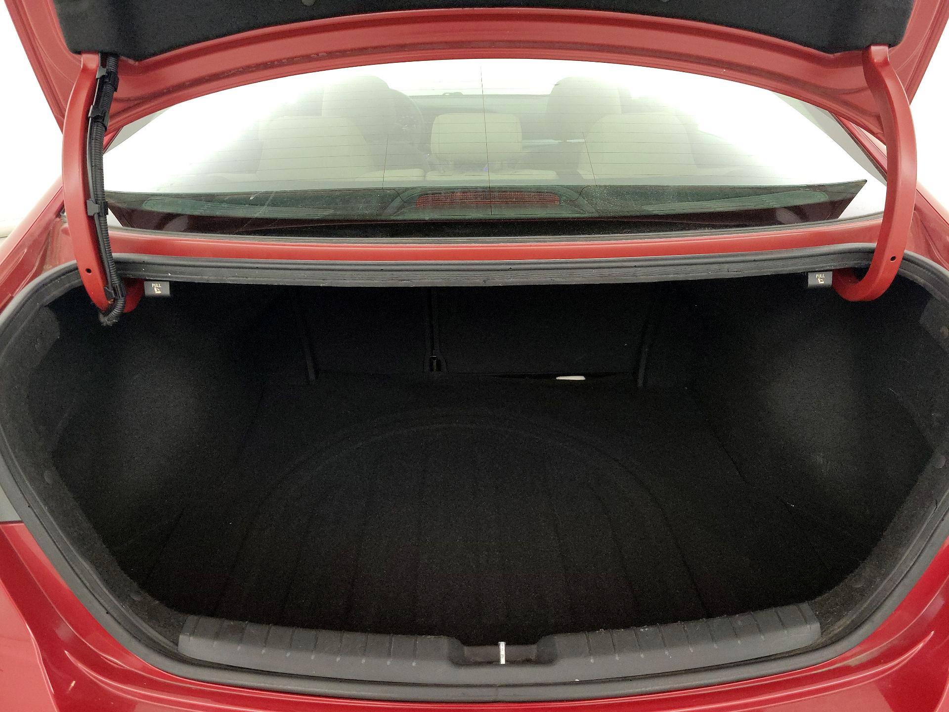 Thumbnail: 2017 Hyundai Elantra - 19