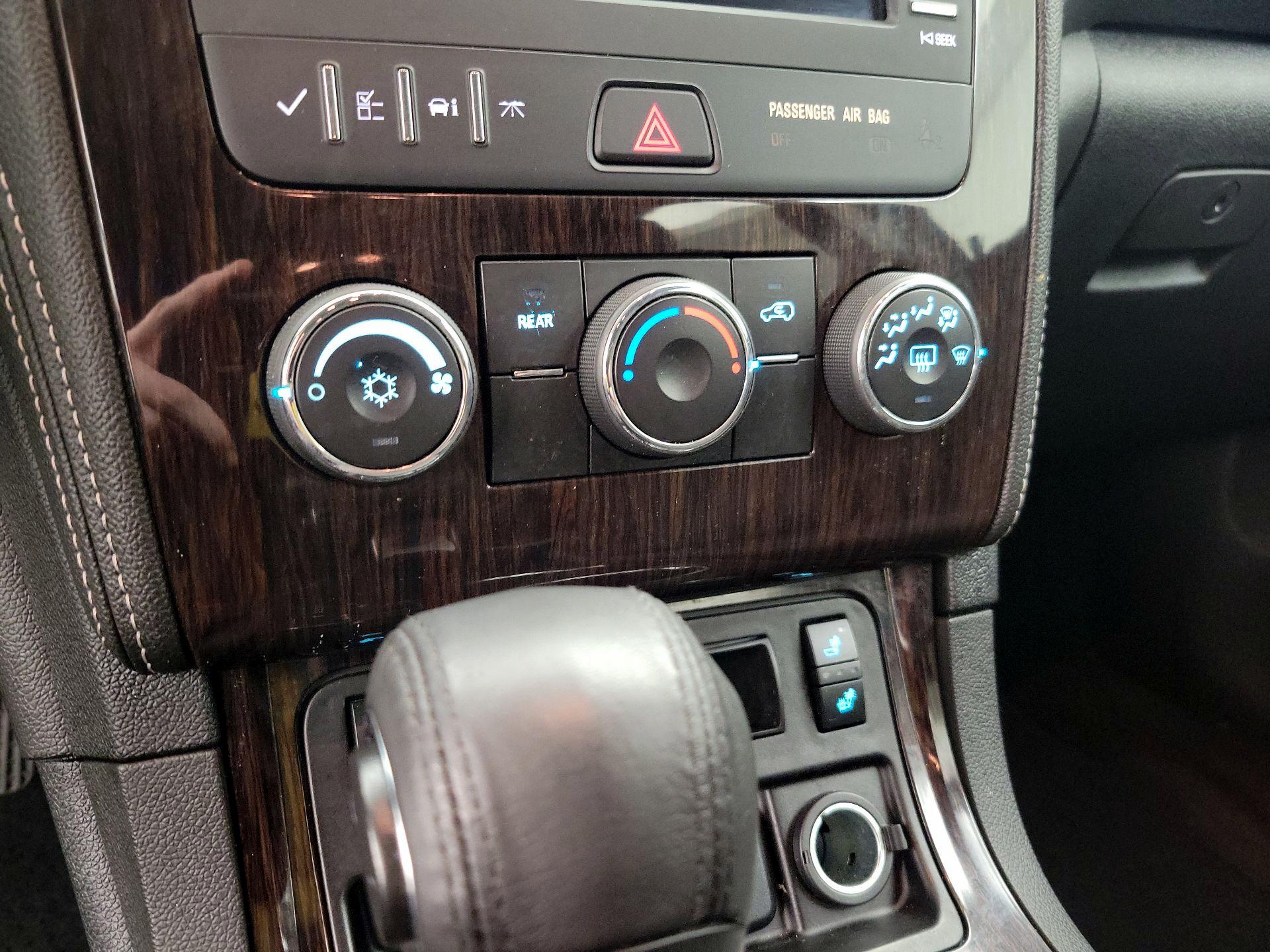 Thumbnail: 2017 Chevrolet Traverse - 16