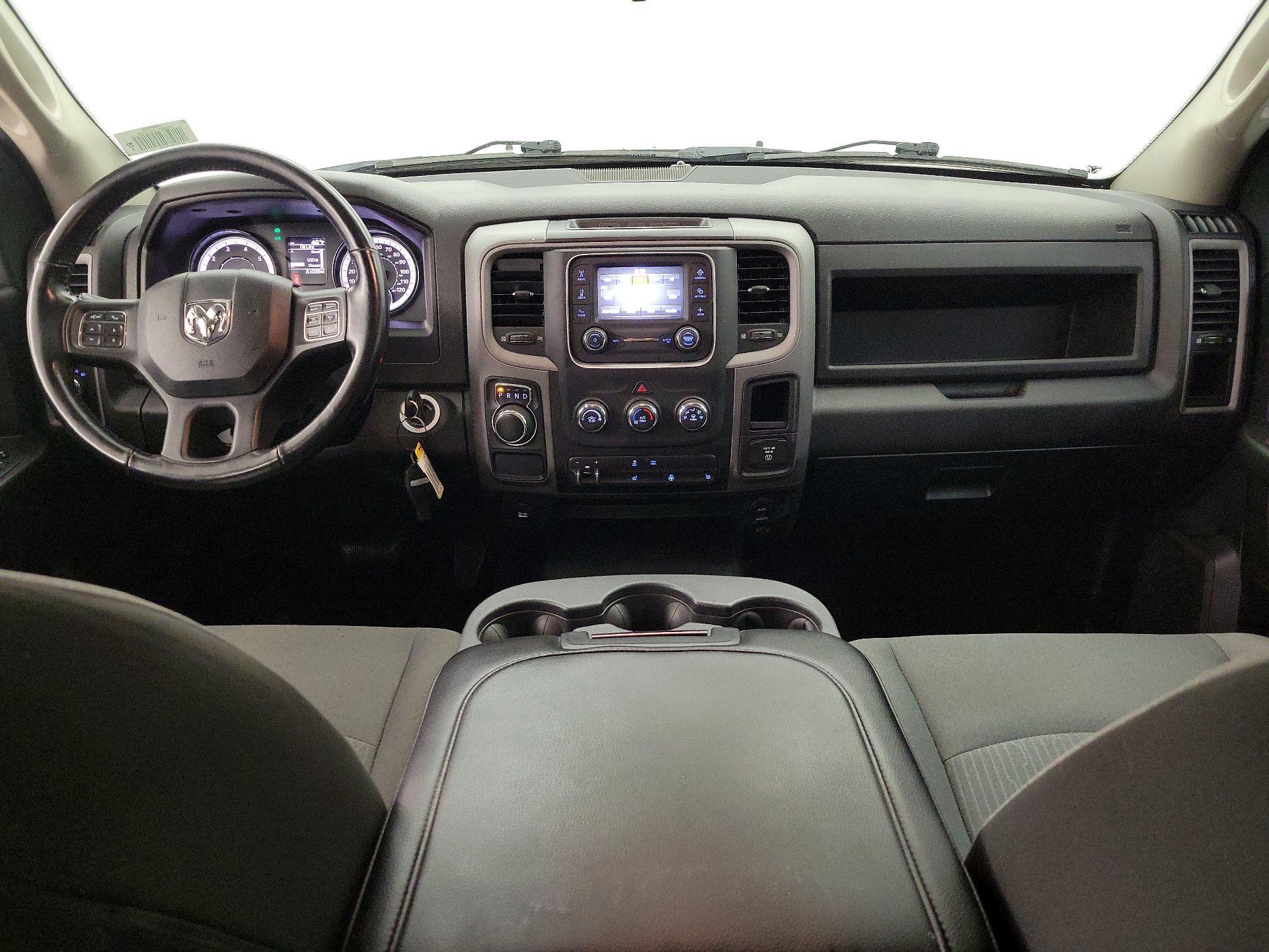 Thumbnail: 2022 RAM 1500 Classic - 9