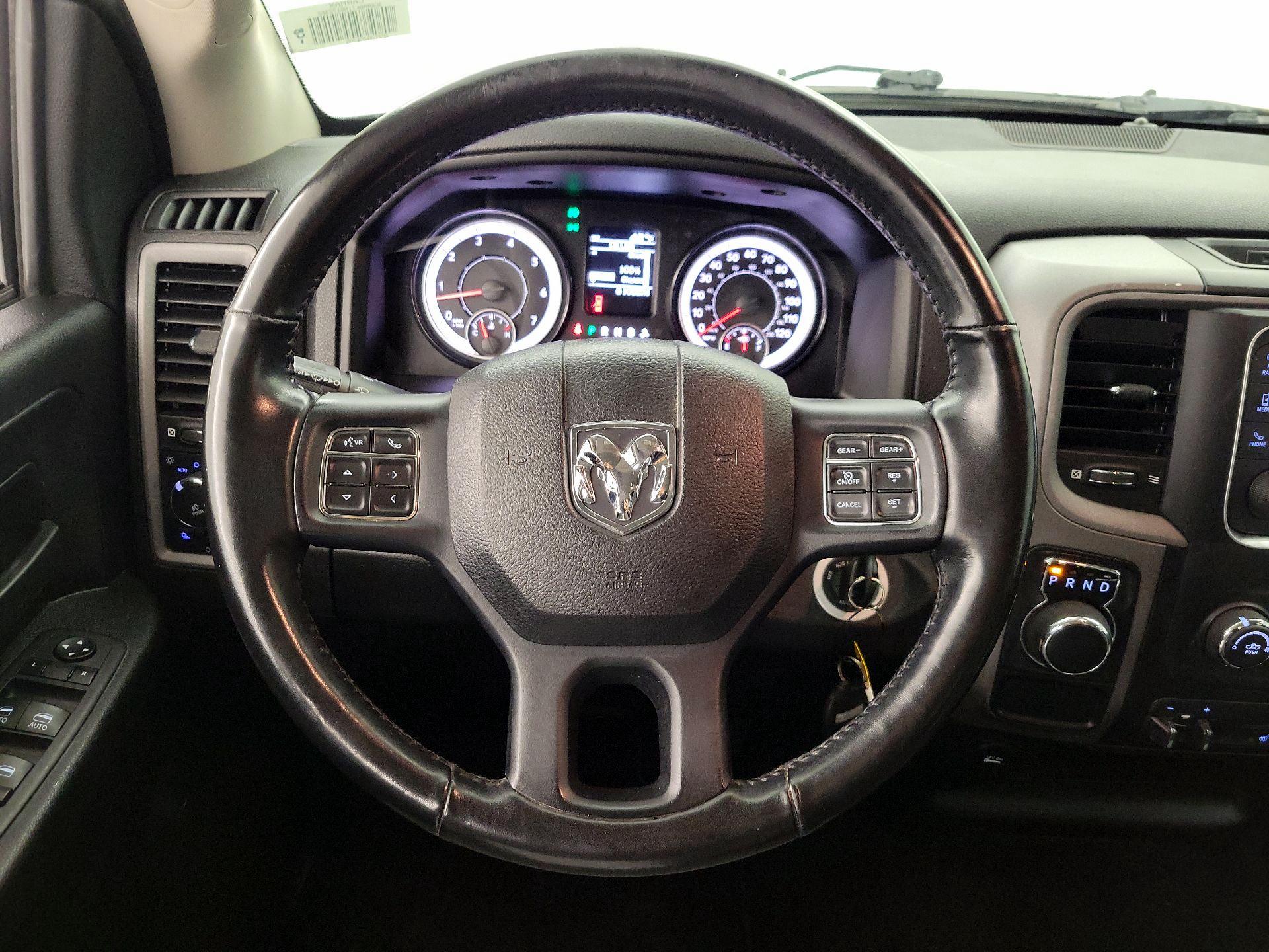 Thumbnail: 2022 RAM 1500 Classic - 10