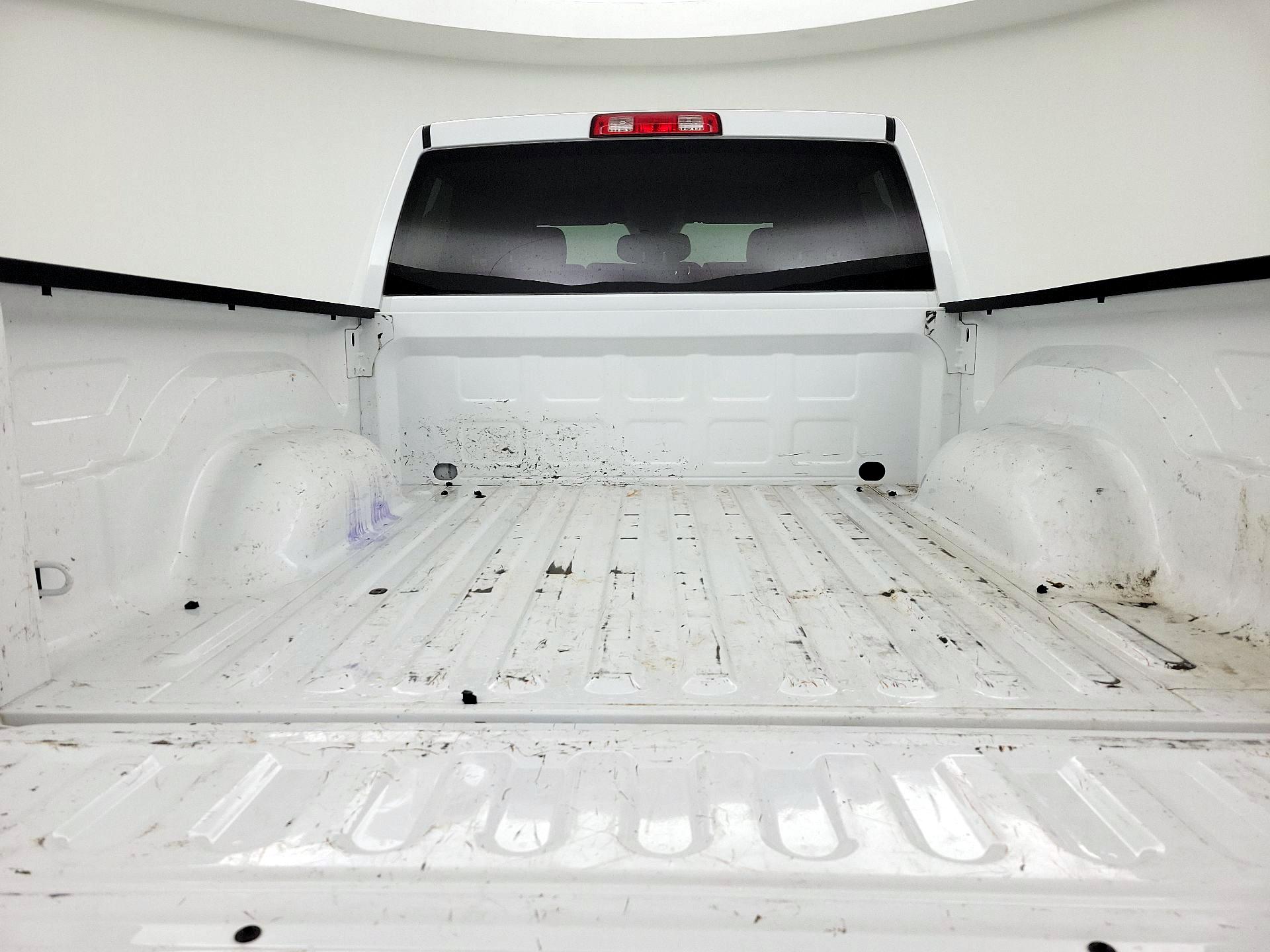 Thumbnail: 2022 RAM 1500 Classic - 19