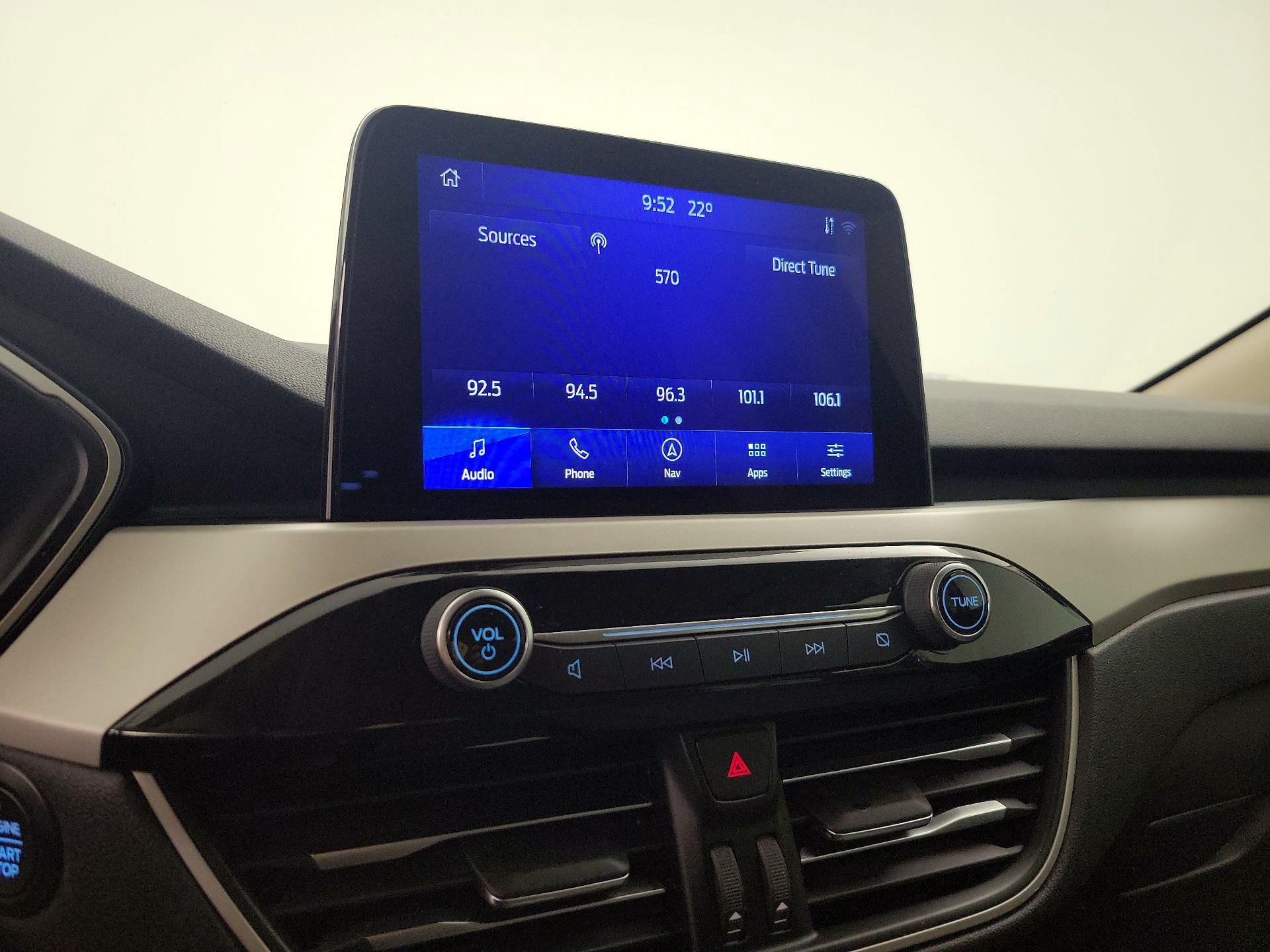 Thumbnail: 2020 Ford Escape - 16