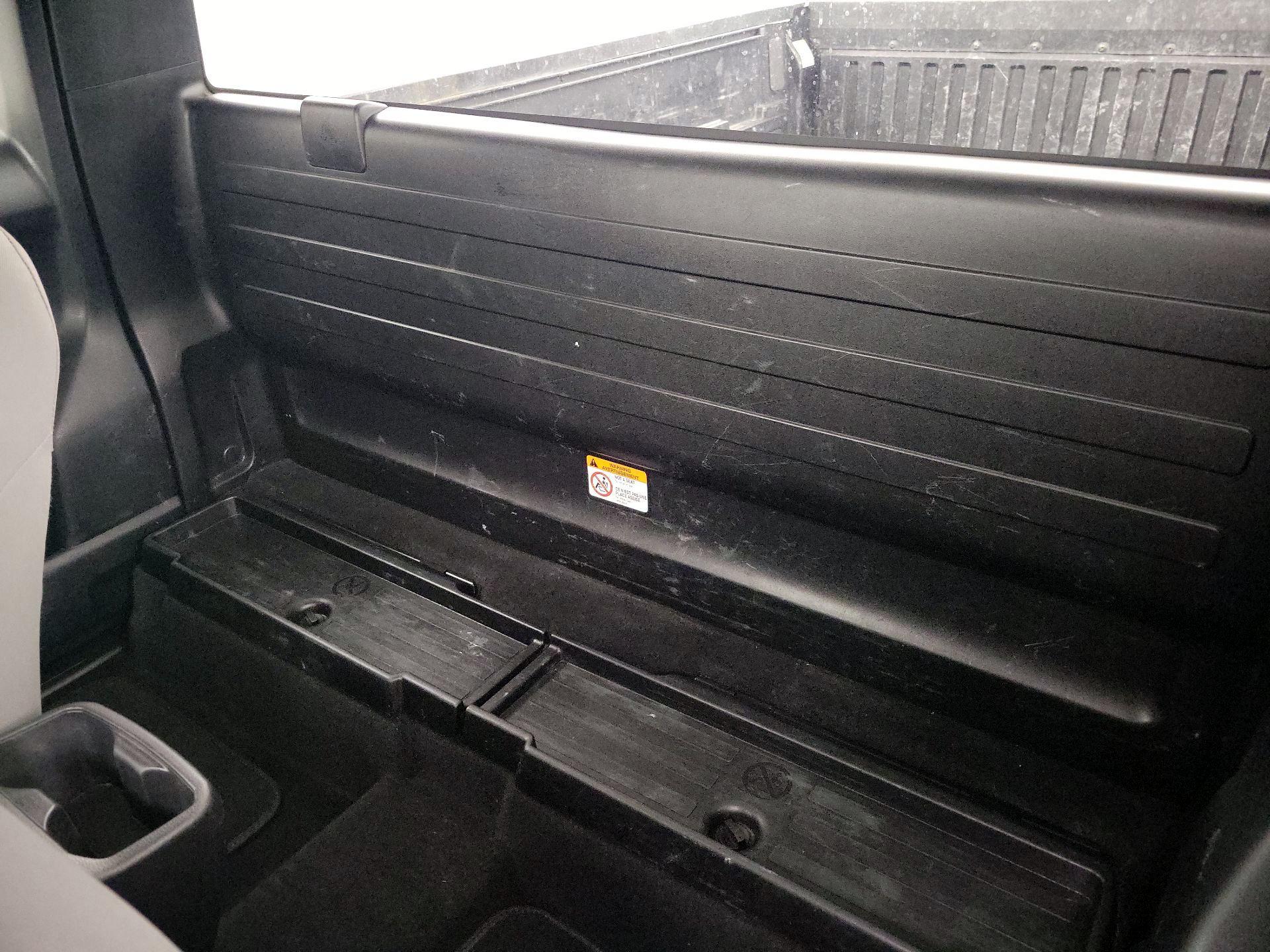 Thumbnail: 2022 Toyota Tacoma - 18