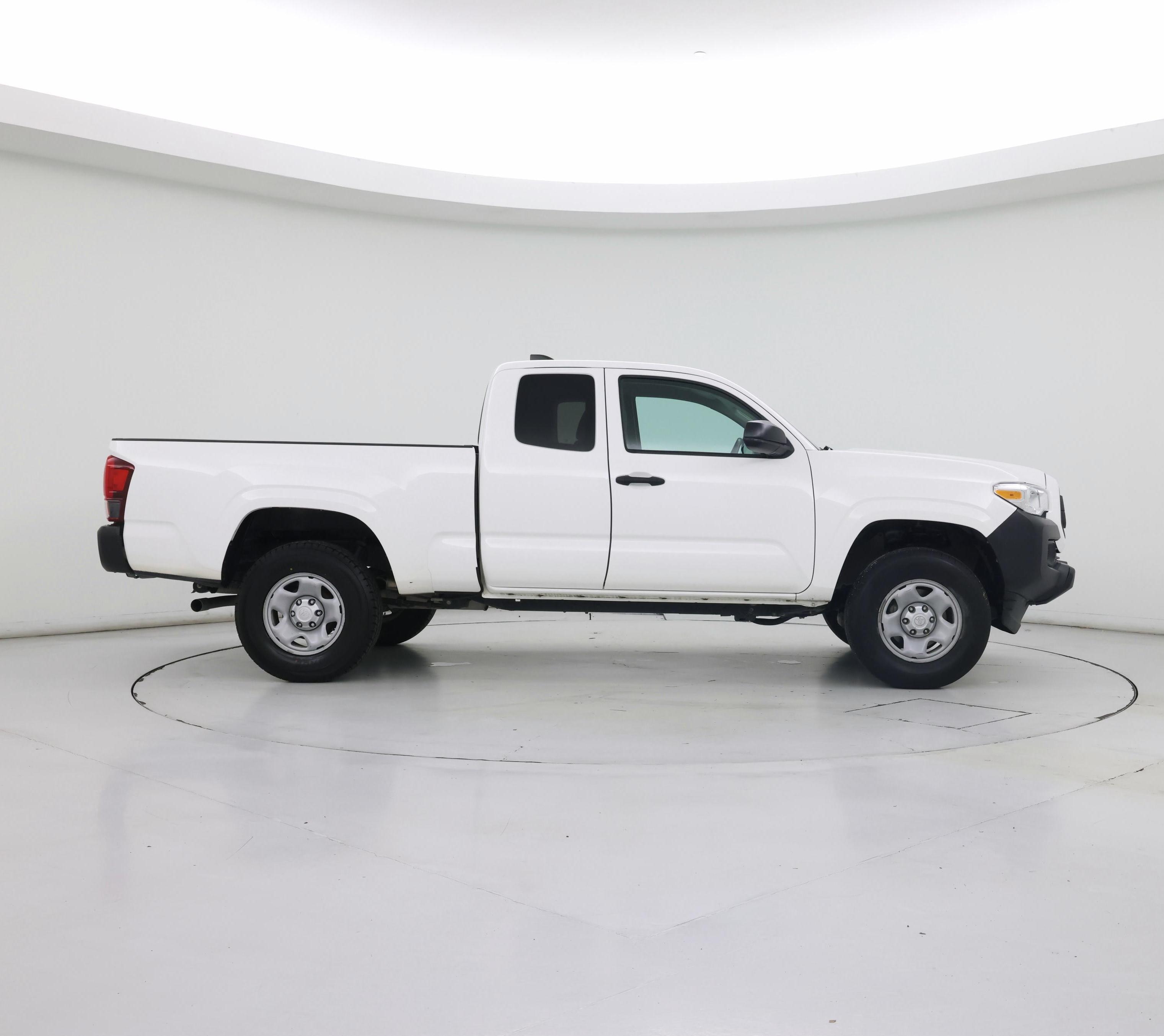 Thumbnail: 2022 Toyota Tacoma - 7